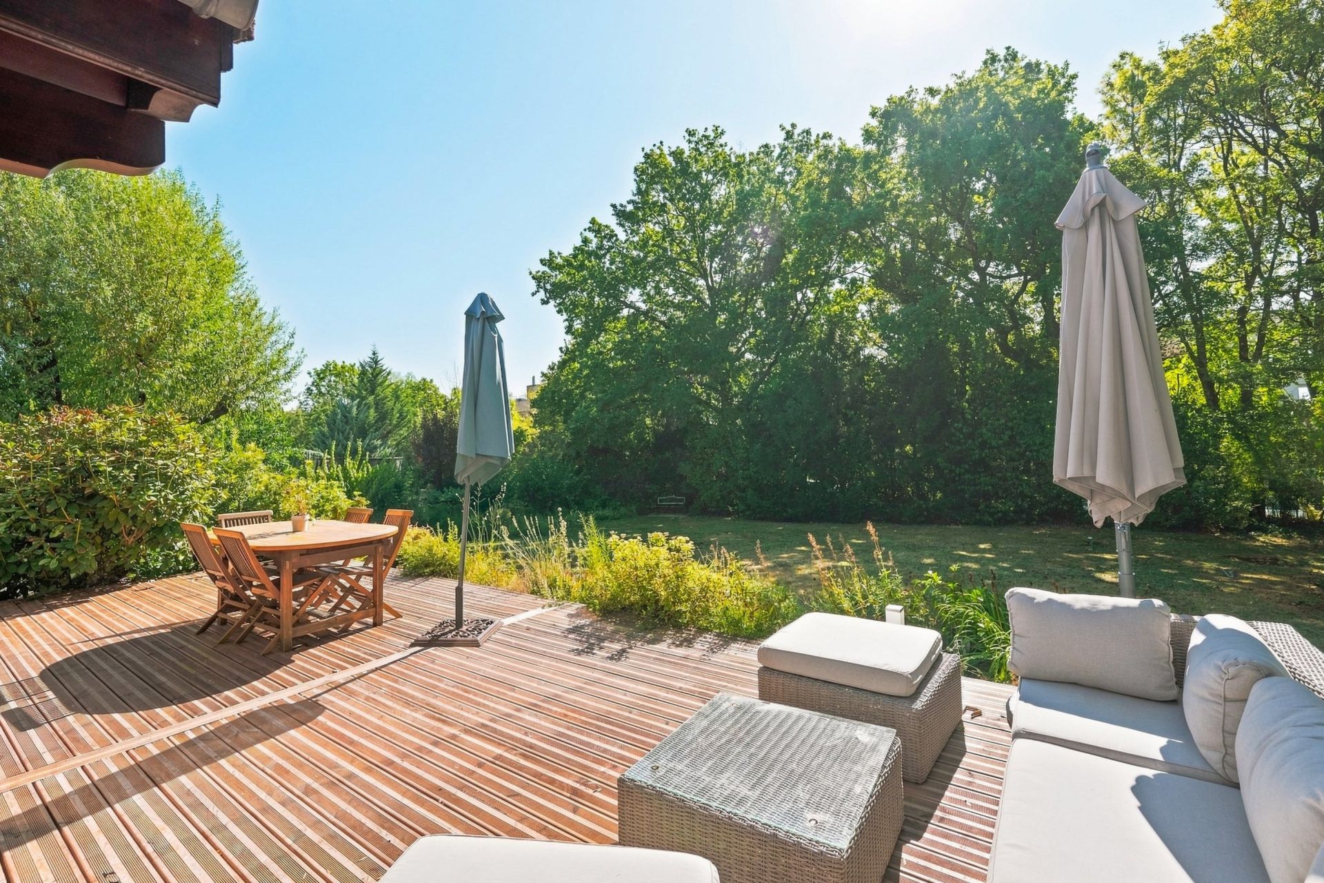 maison de luxe 8 Pièces en vente sur DIVONNE LES BAINS (01220)