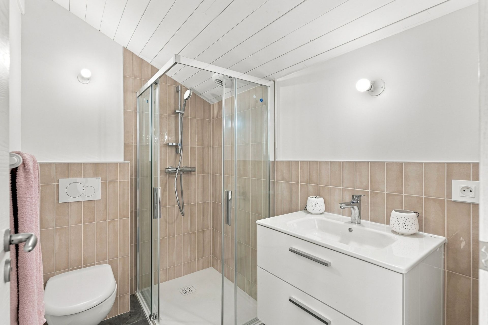 maison de luxe 8 Pièces en vente sur DIVONNE LES BAINS (01220)