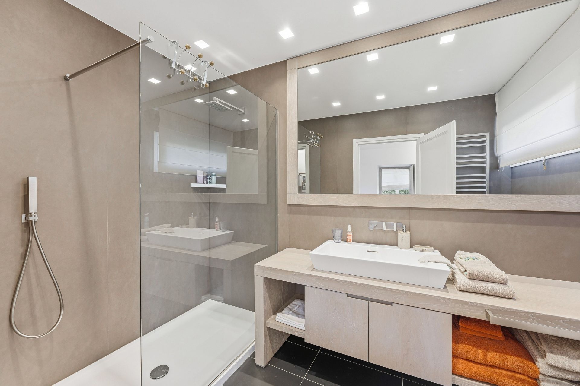 maison de luxe 9 Pièces en vente sur DIVONNE LES BAINS (01220)