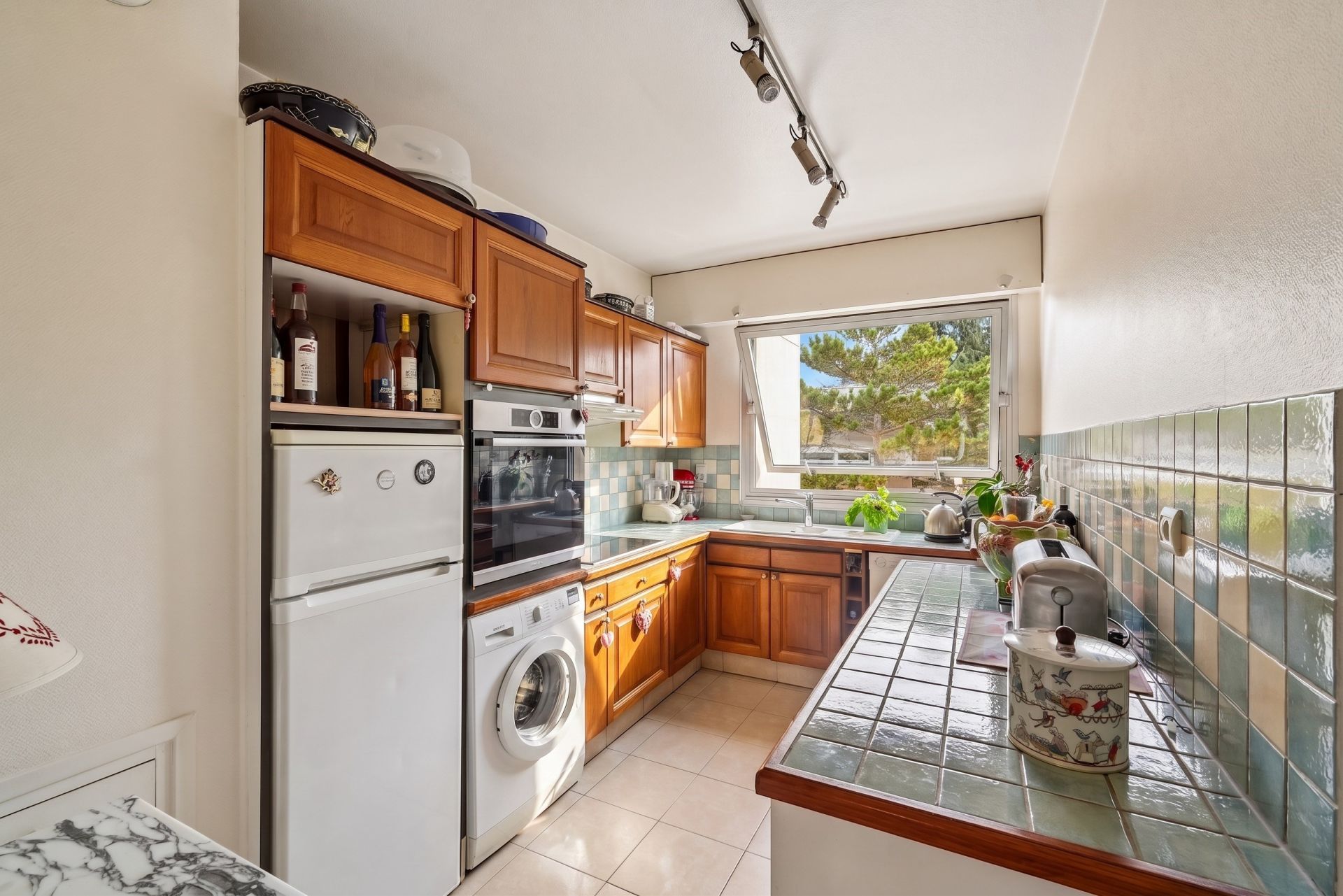 luxury apartment 3 Rooms for sale on ST MANDE (94160)