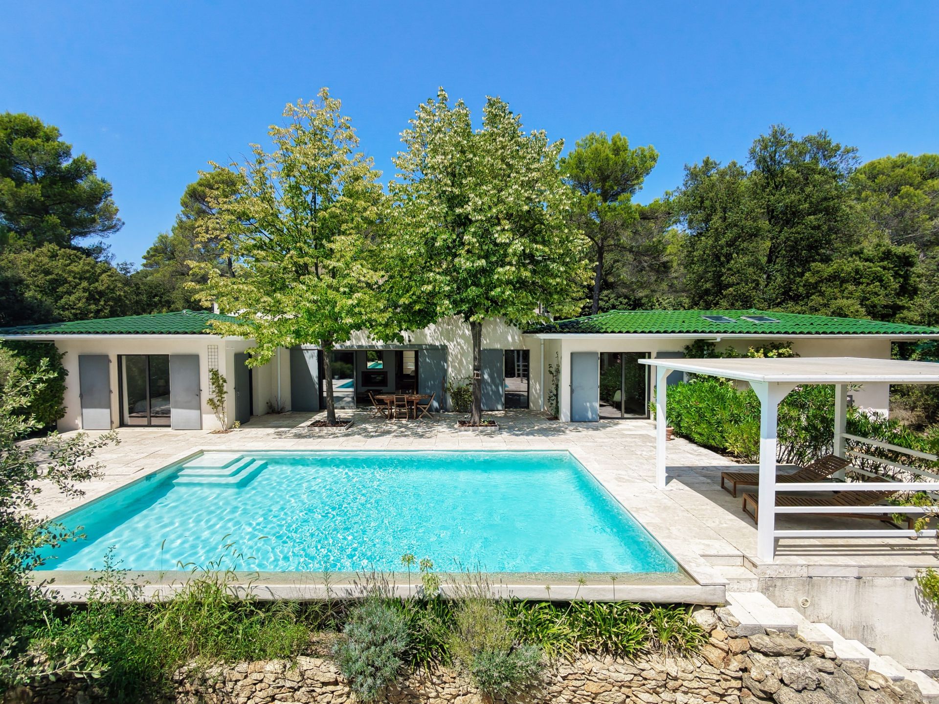 luxury house 8 Rooms for rent on AIX EN PROVENCE (13100)