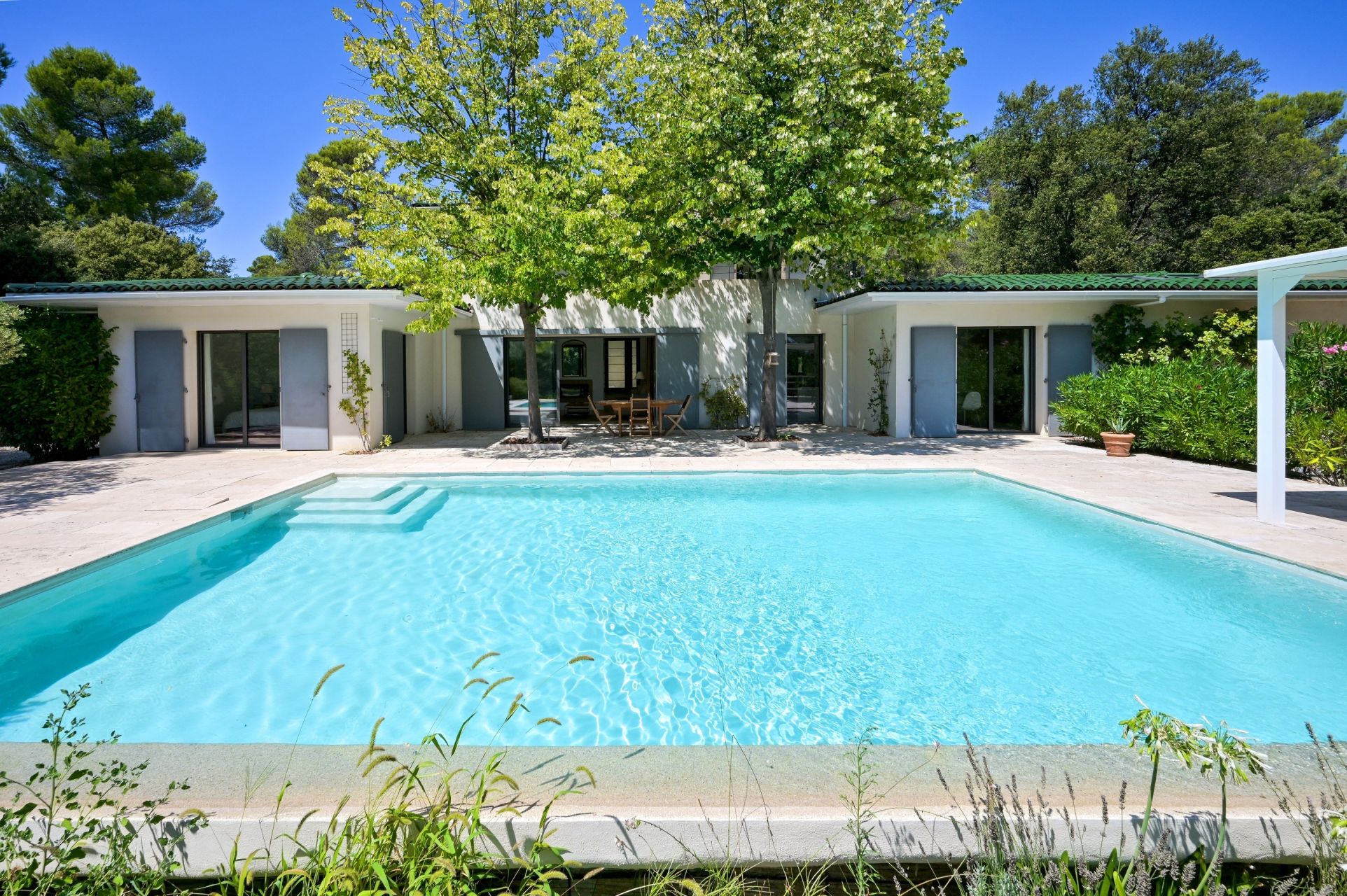 luxury house 8 Rooms for rent on AIX EN PROVENCE (13100)
