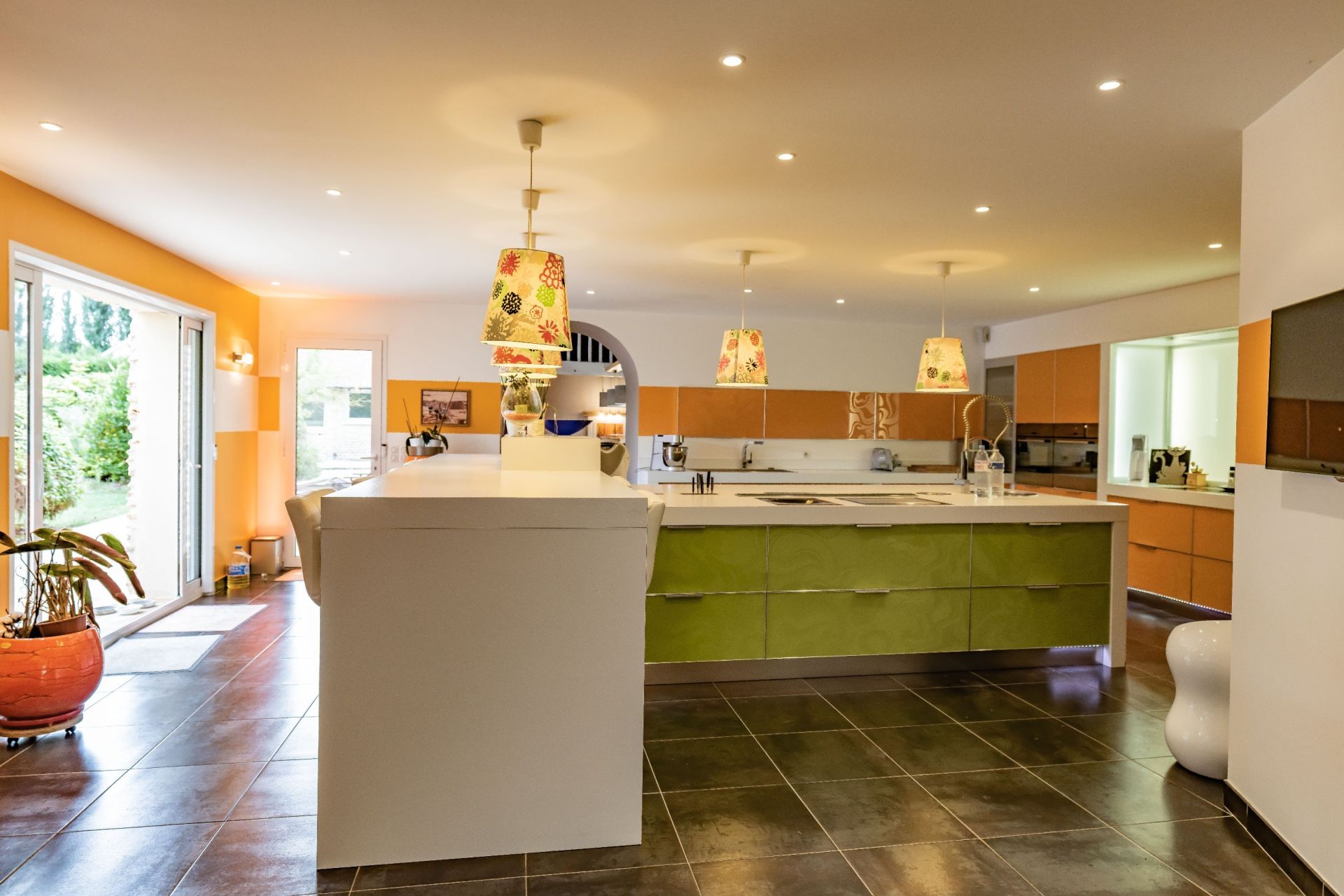 luxury house 20 Rooms for sale on ADAINVILLE (78113)