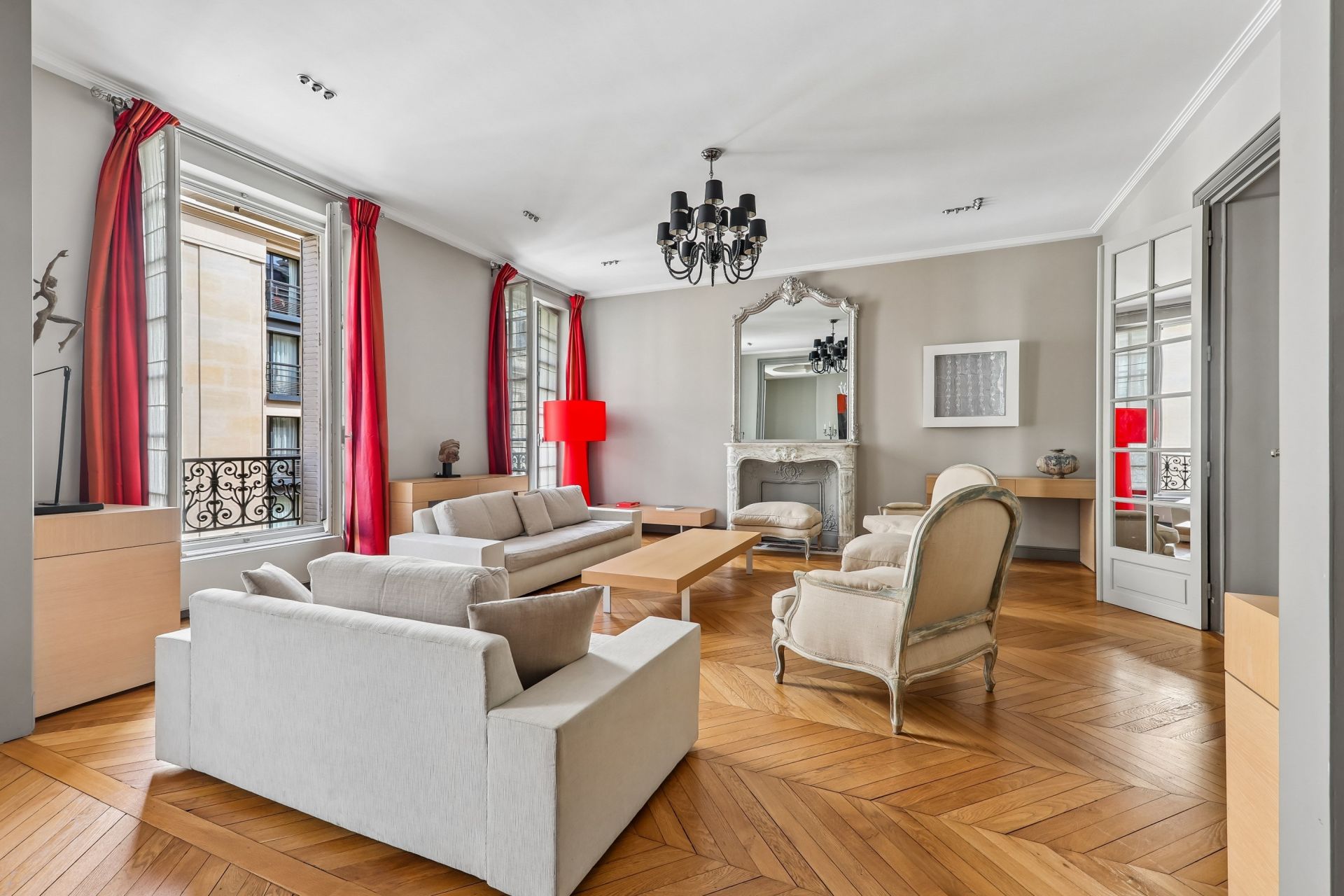 luxury apartment 7 Rooms for sale on PARIS (75016)