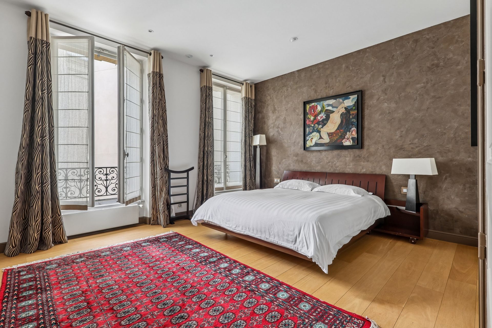 luxury apartment 7 Rooms for sale on PARIS (75016)