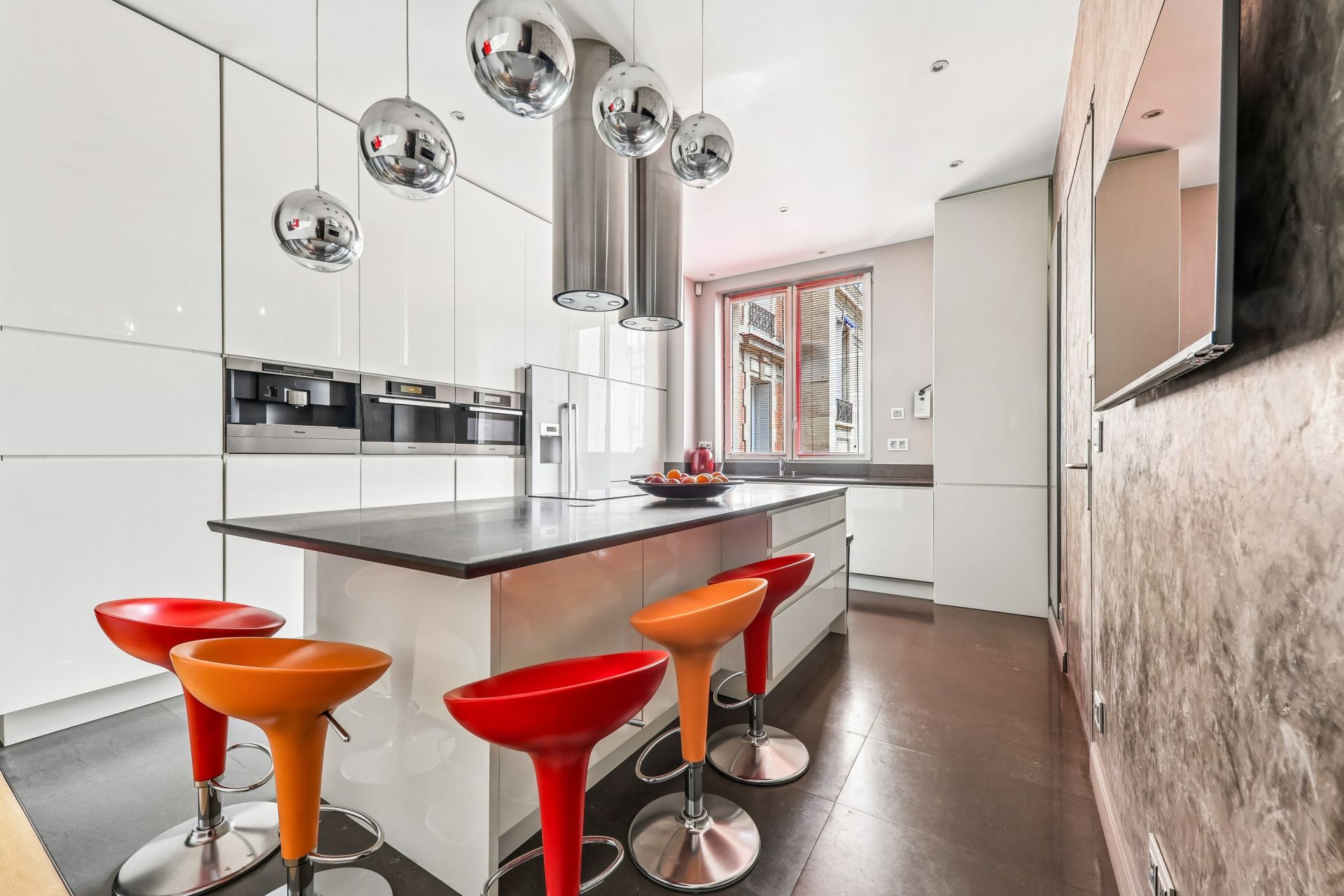 luxury apartment 7 Rooms for sale on PARIS (75016)