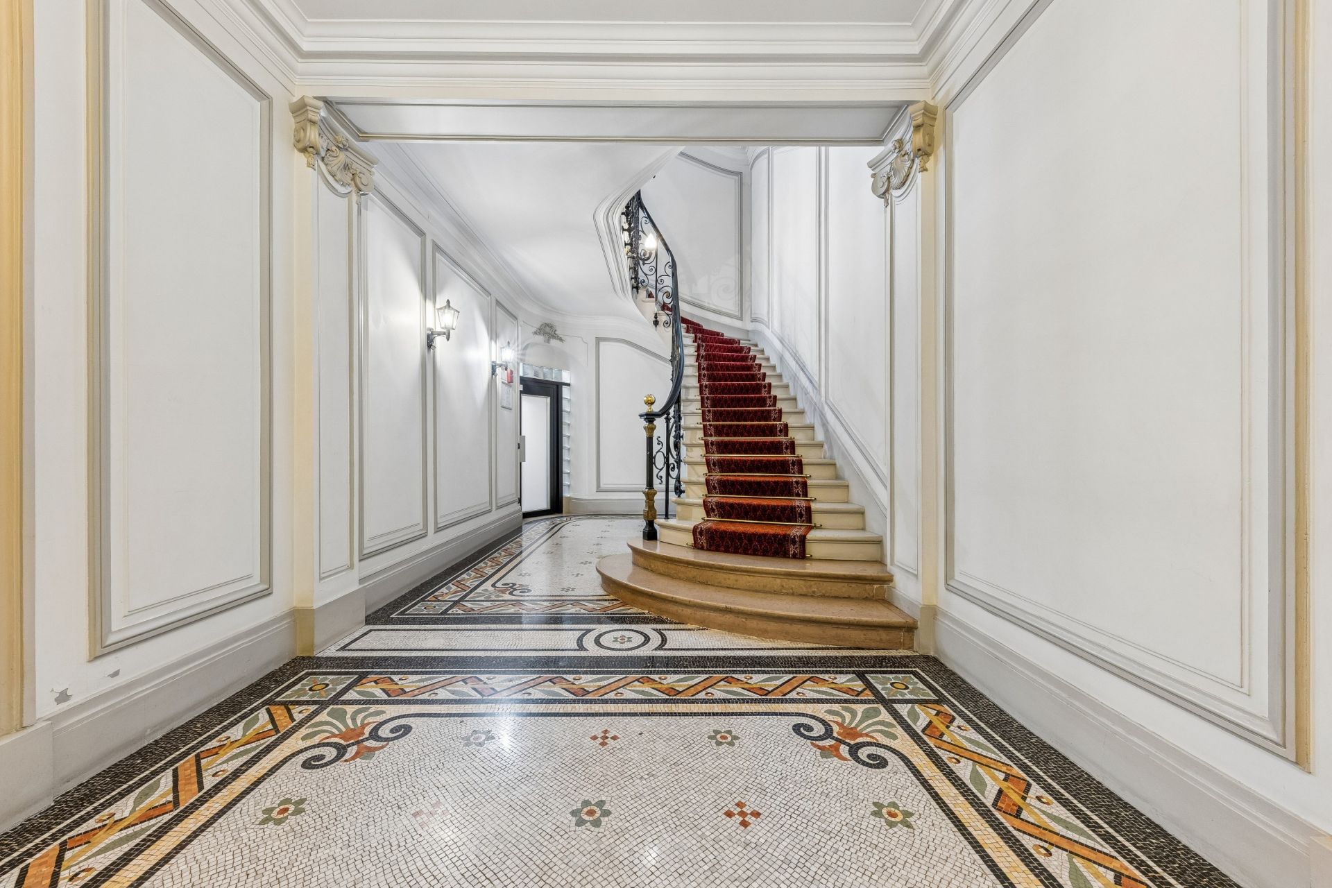 luxury apartment 7 Rooms for sale on PARIS (75016)