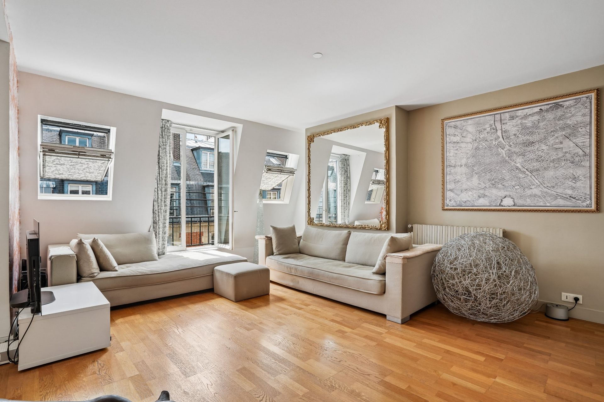 duplex de luxe 5 Pièces en vente sur PARIS (75008)
