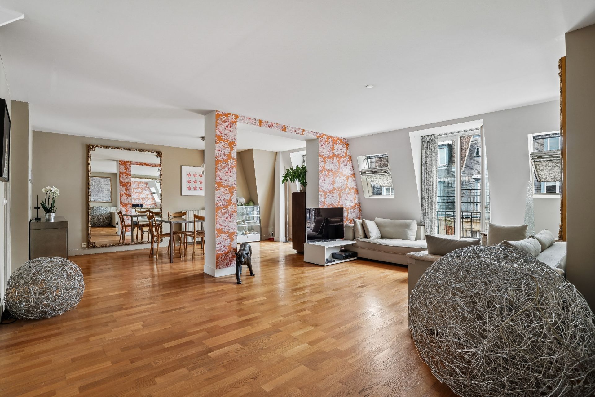 duplex de luxe 5 Pièces en vente sur PARIS (75008)