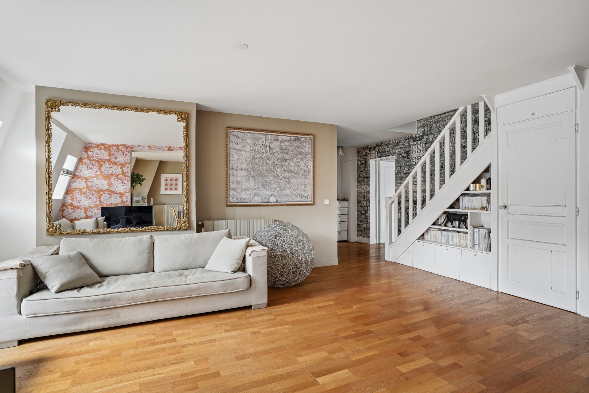 duplex de luxe 5 Pièces en vente sur PARIS (75008)