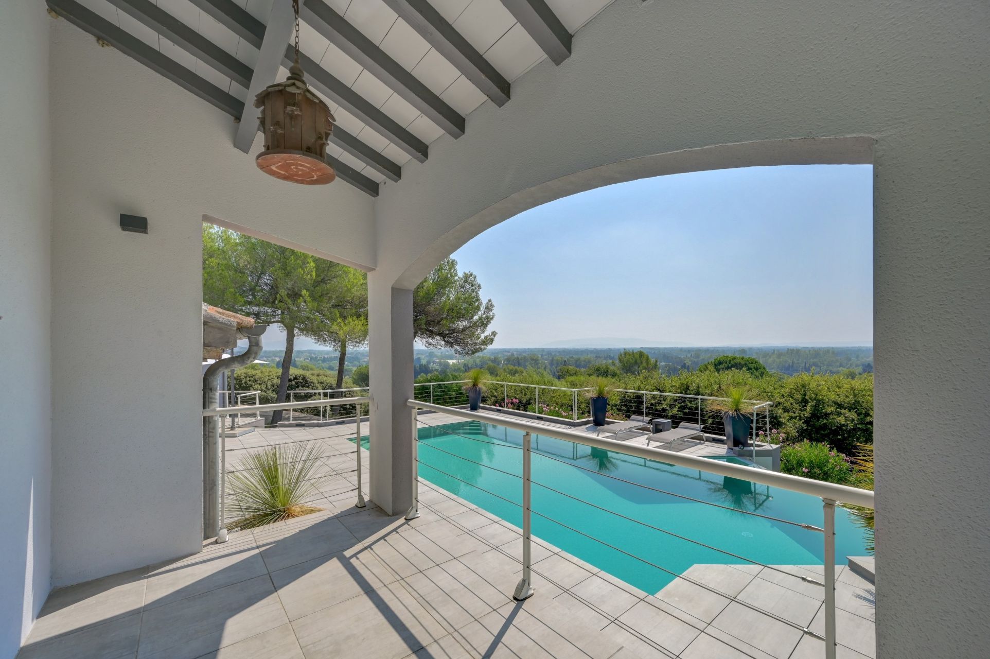 luxury house 9 Rooms for sale on NOVES (13550)