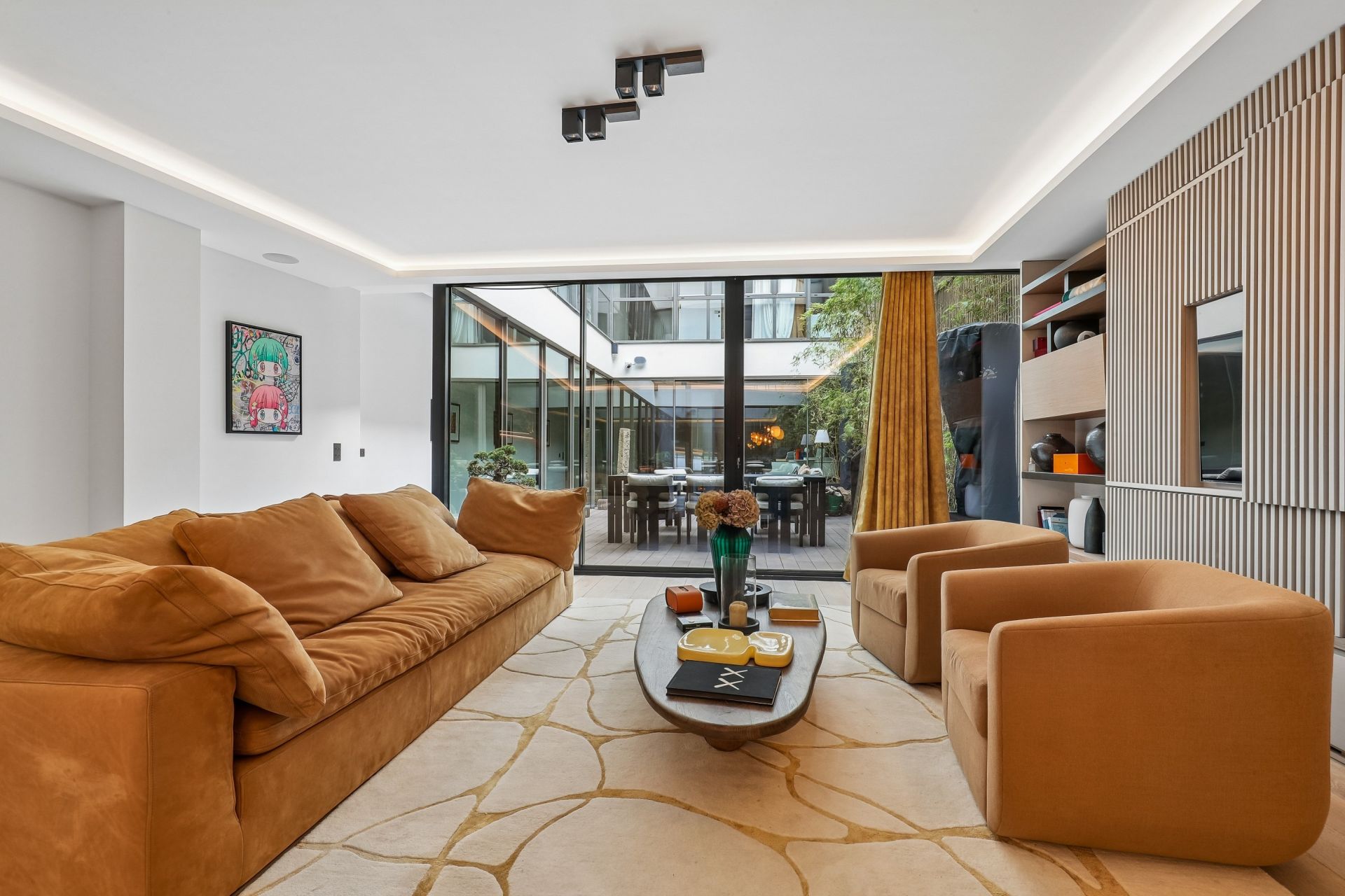 luxury apartment 6 Rooms for sale on PARIS (75002)