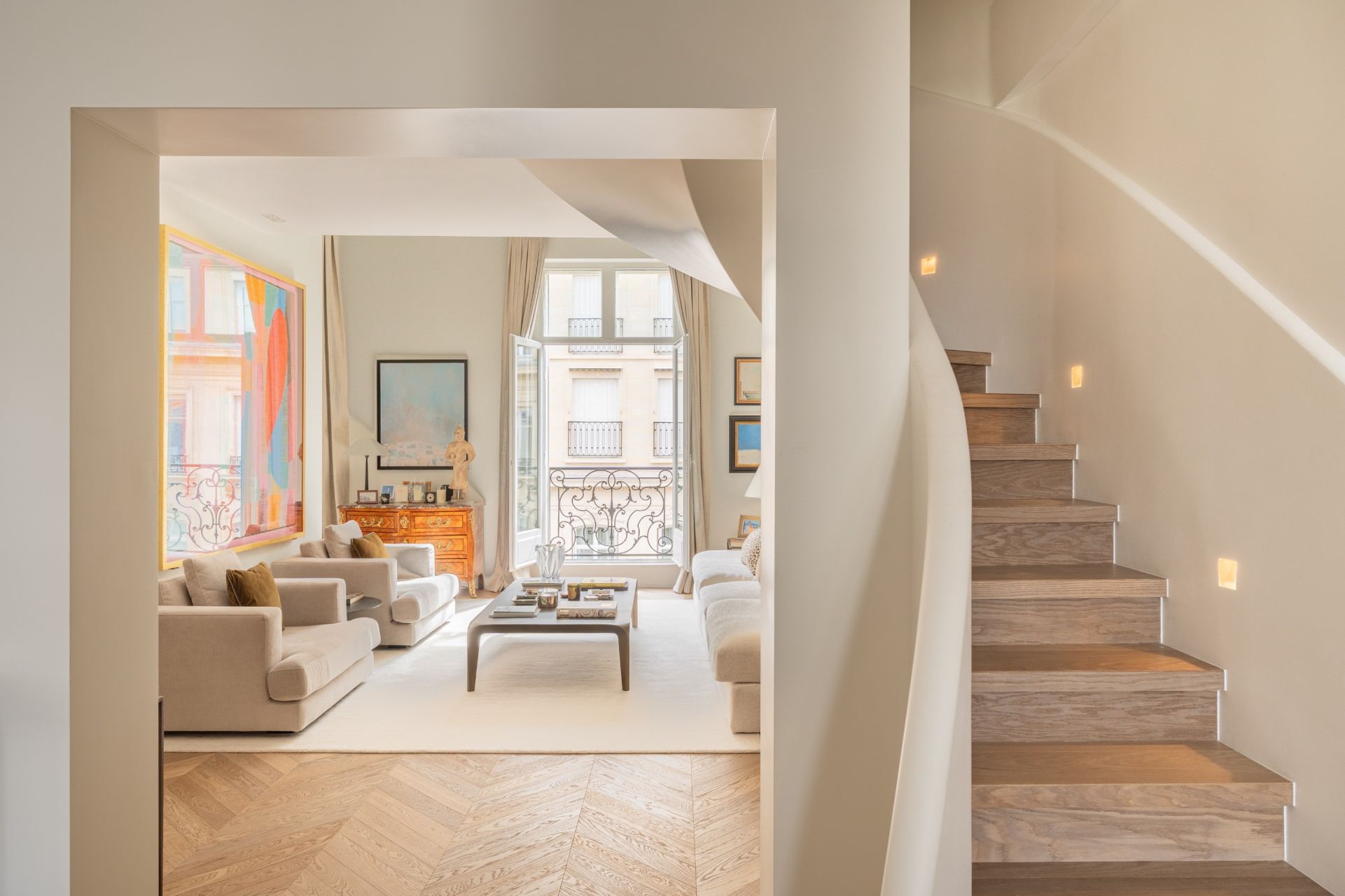 luxury apartment 5 Rooms for sale on PARIS (75008)