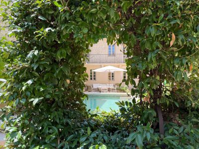 Sale Luxury house Uzès 7&nbsp;Rooms 320&nbsp;m²