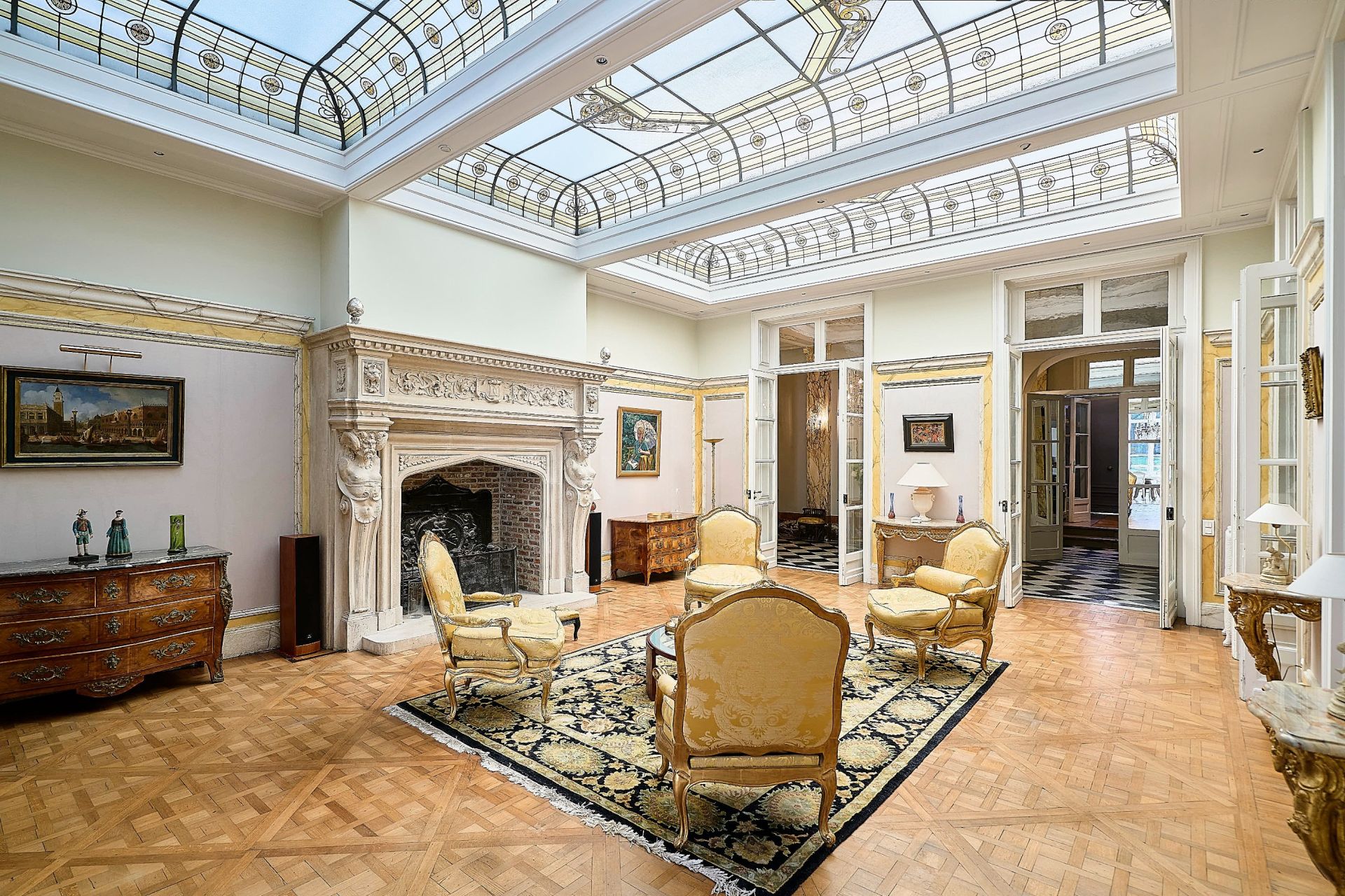 luxury house 24 Rooms for sale on LILLE (59000)