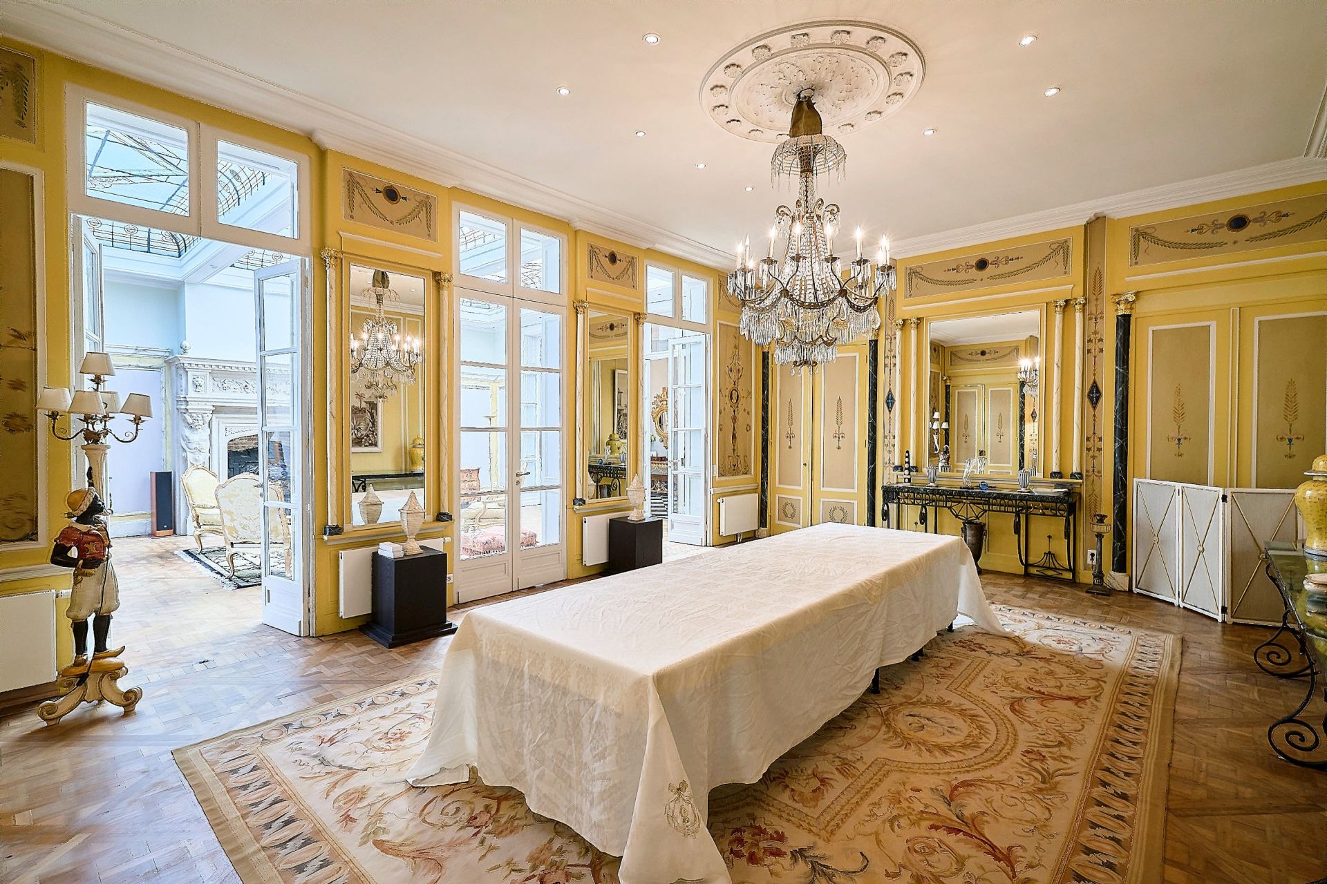 luxury house 24 Rooms for sale on LILLE (59000)