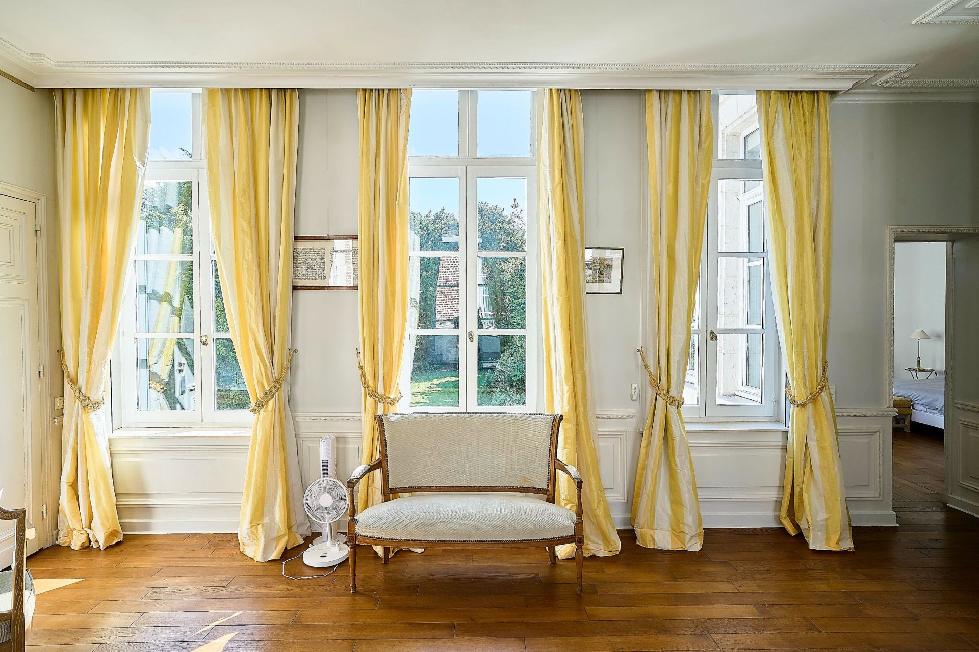 luxury house 24 Rooms for sale on LILLE (59000)