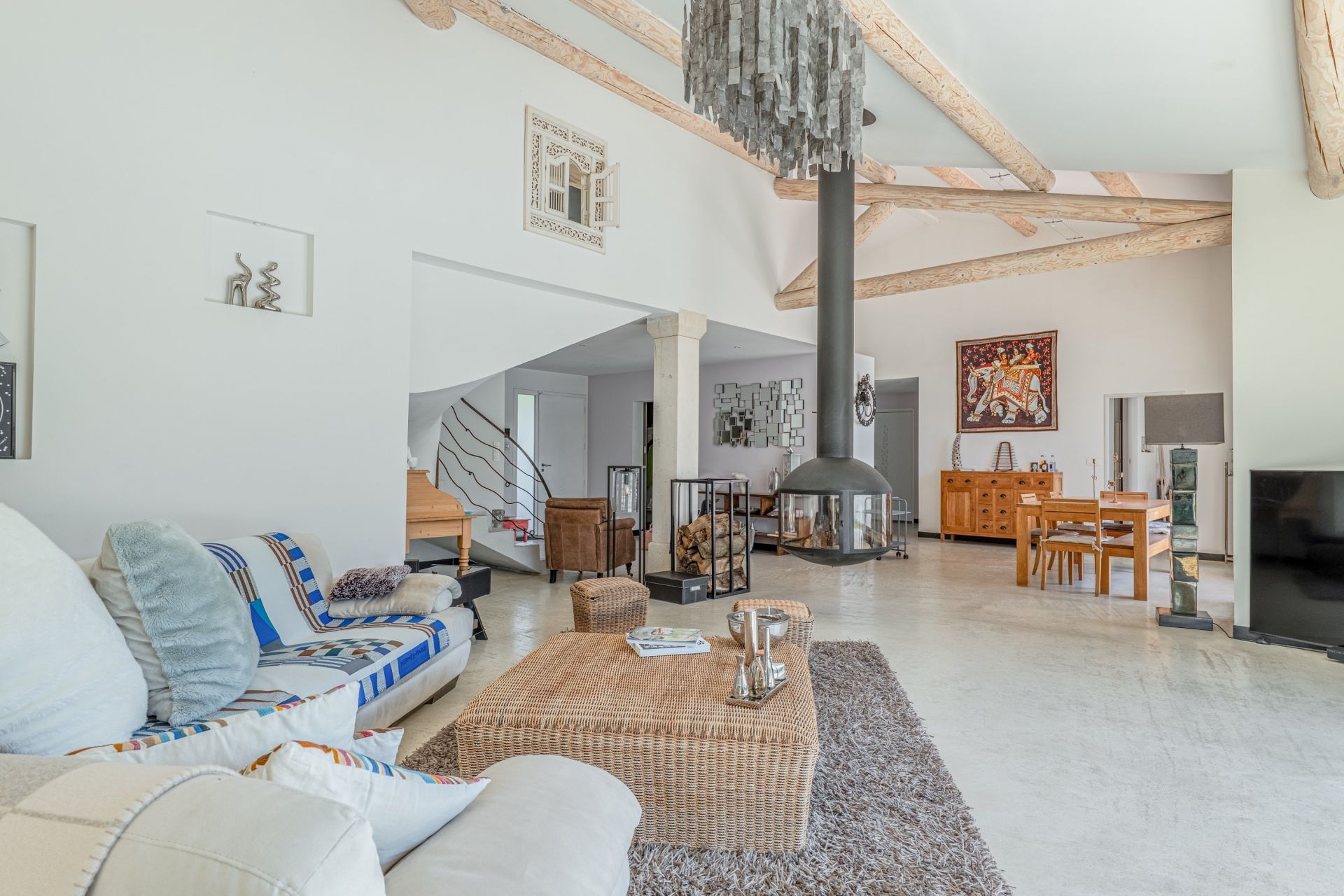 architect's house 7 Rooms for sale on SATHONAY VILLAGE (69580)