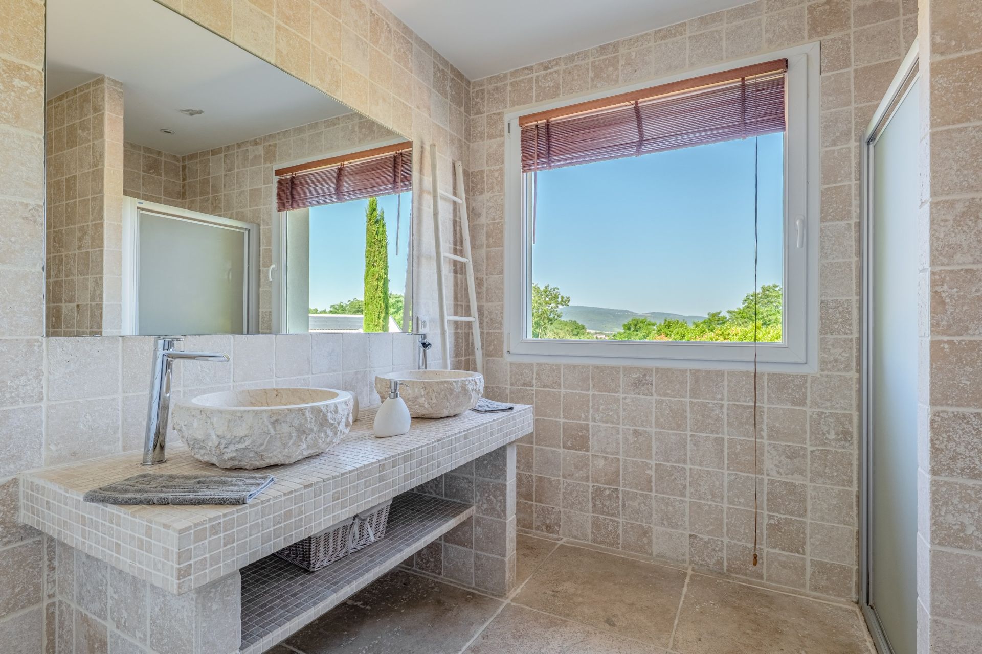 architect's house 7 Rooms for sale on SATHONAY VILLAGE (69580)
