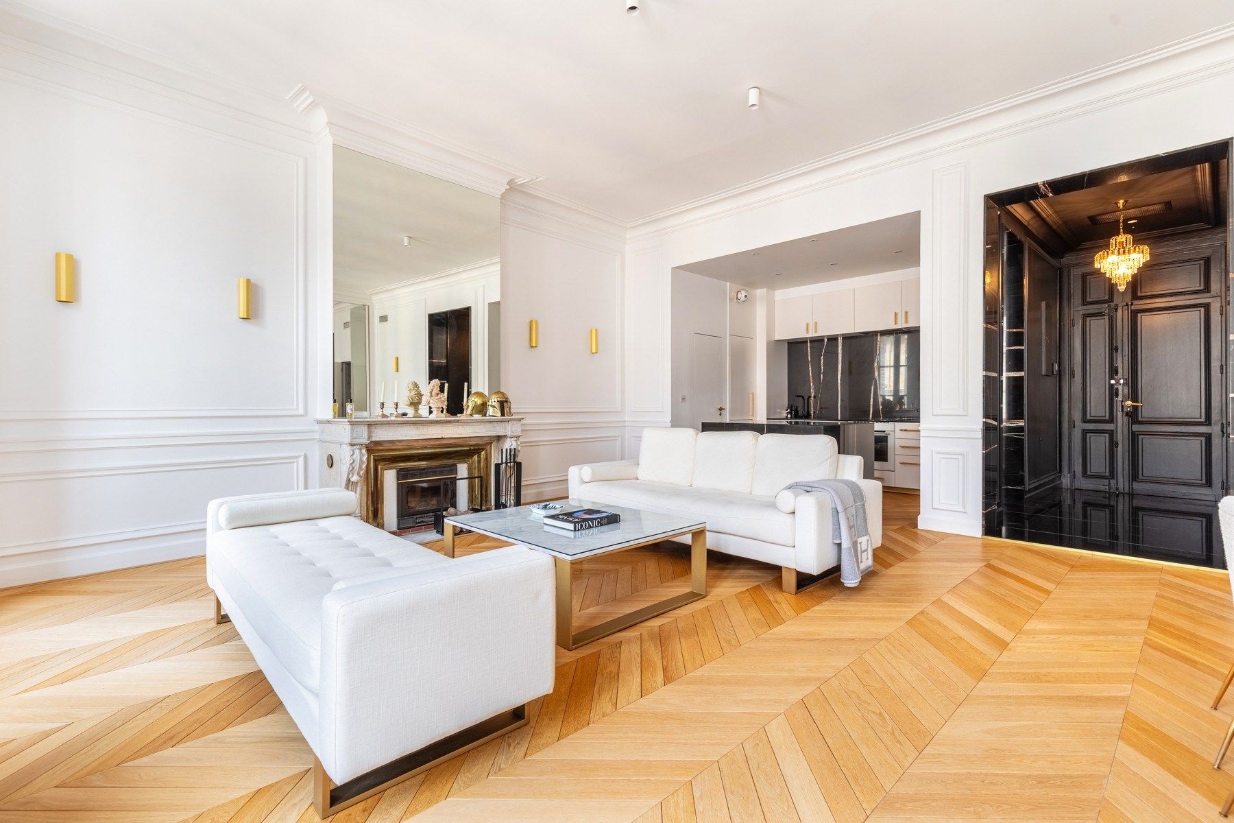 luxury apartment 3 Rooms for sale on BORDEAUX (33000)