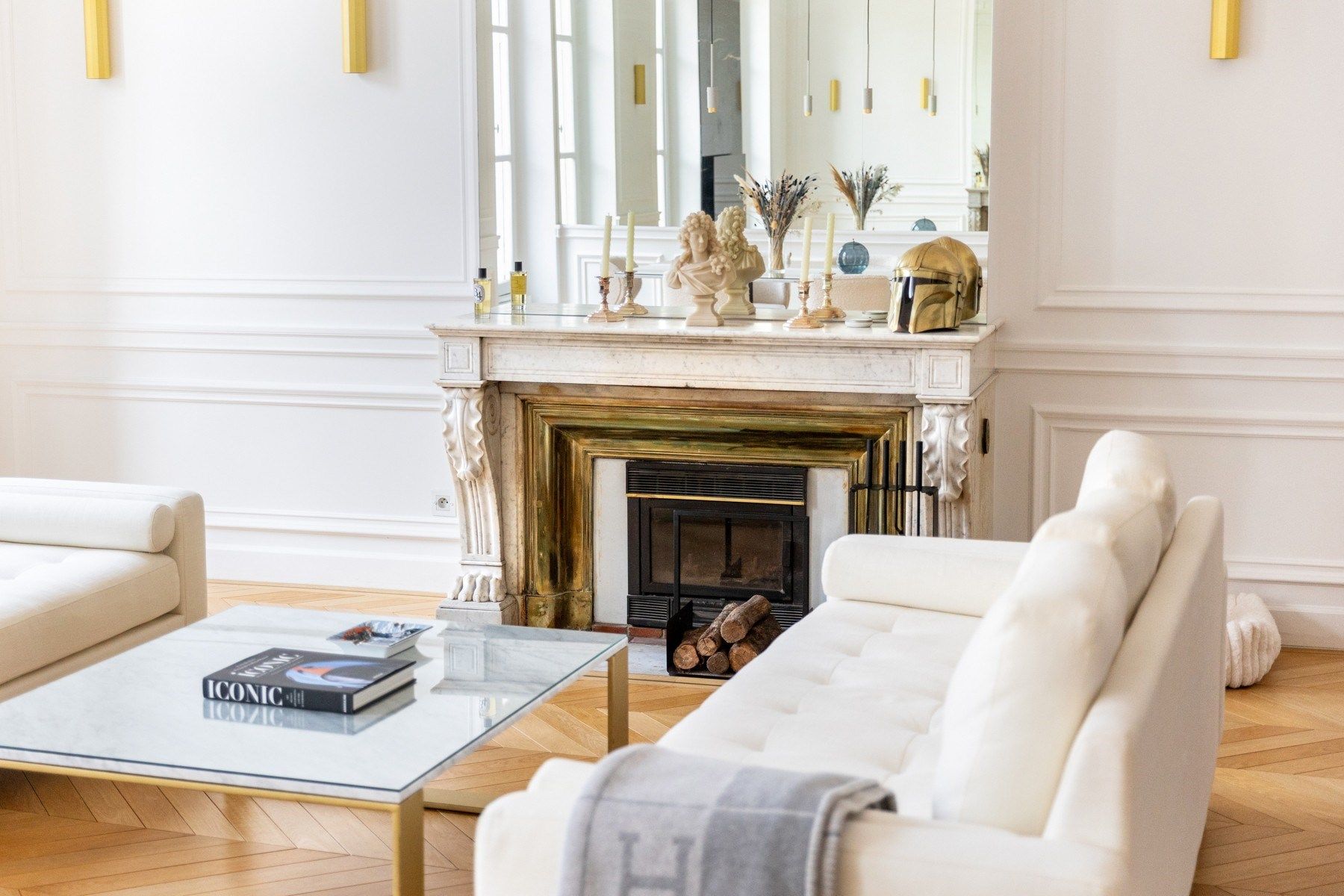 luxury apartment 3 Rooms for sale on BORDEAUX (33000)