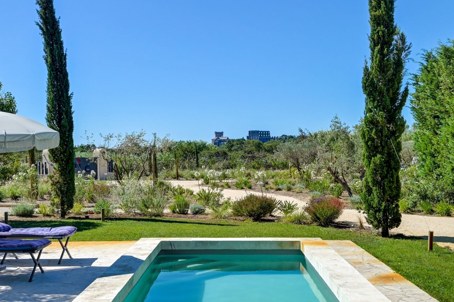 mas 12 Rooms for sale on ARLES (13200)