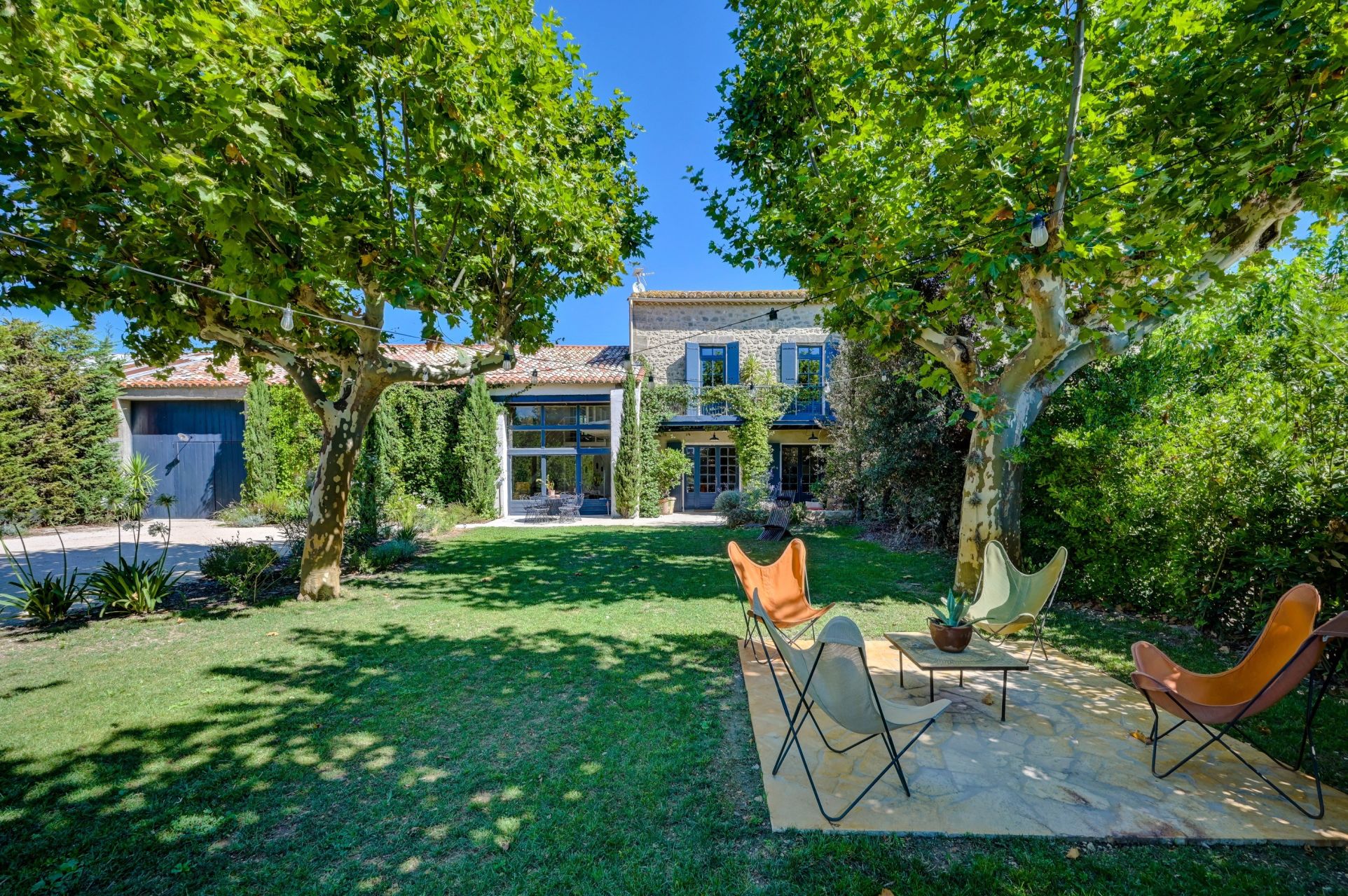 mas 12 Rooms for sale on ARLES (13200)