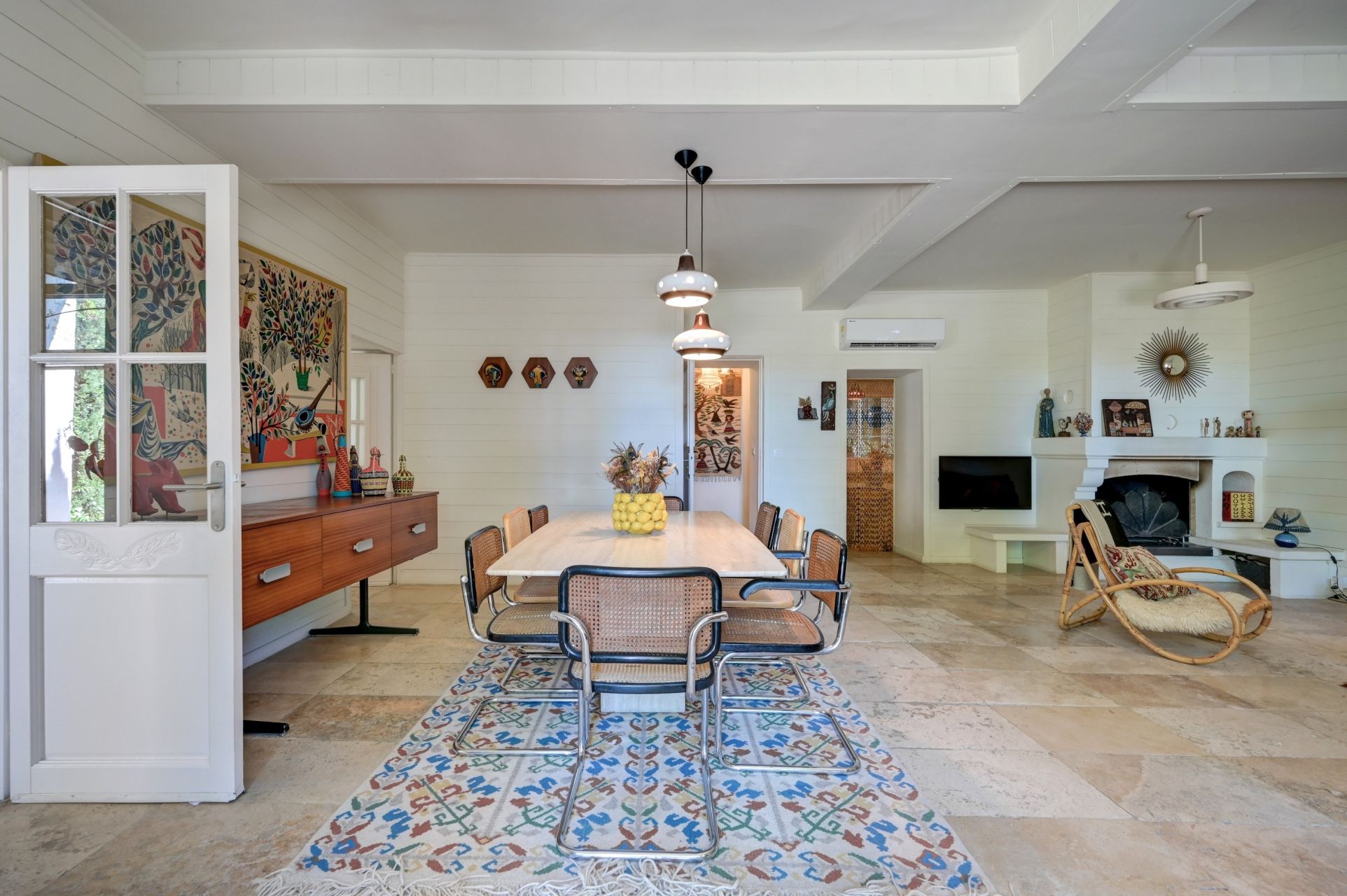 mas 12 Rooms for sale on ARLES (13200)