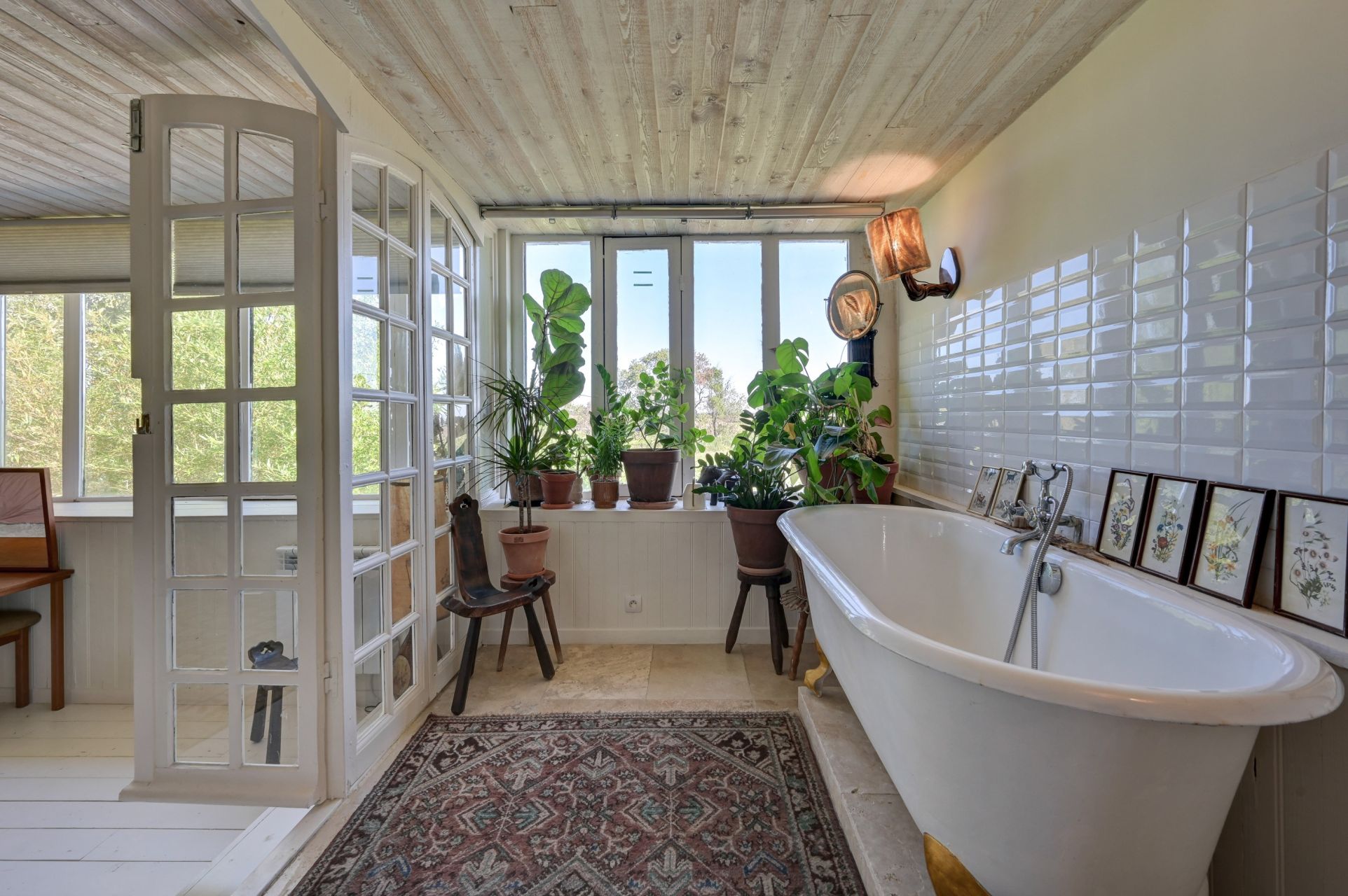 mas 12 Rooms for sale on ARLES (13200)