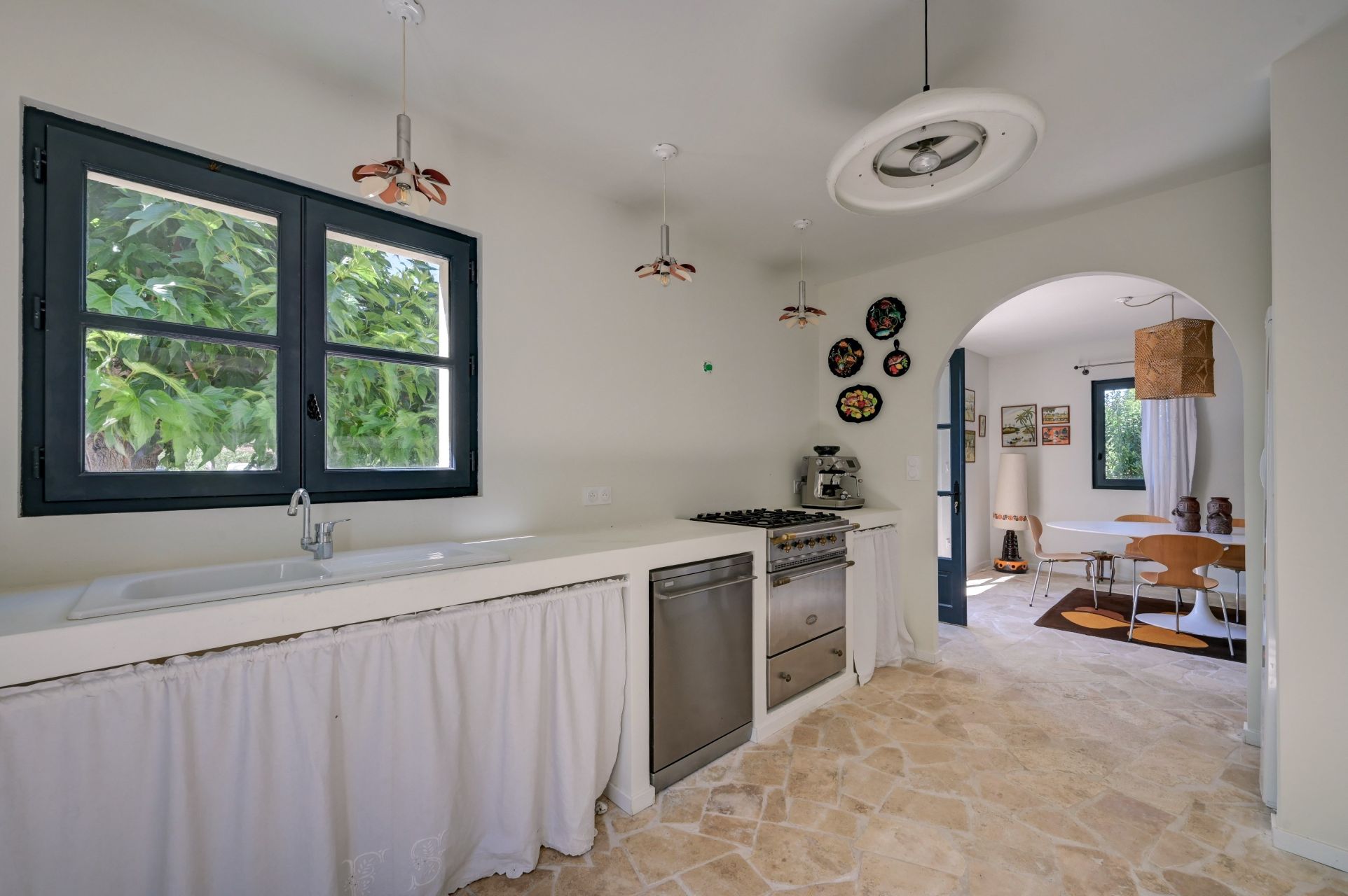 mas 12 Pièces en vente sur ARLES (13200)