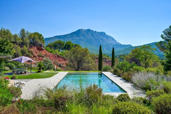 Rental Luxury house Aix-en-Provence 10&nbsp;Rooms 430&nbsp;m²