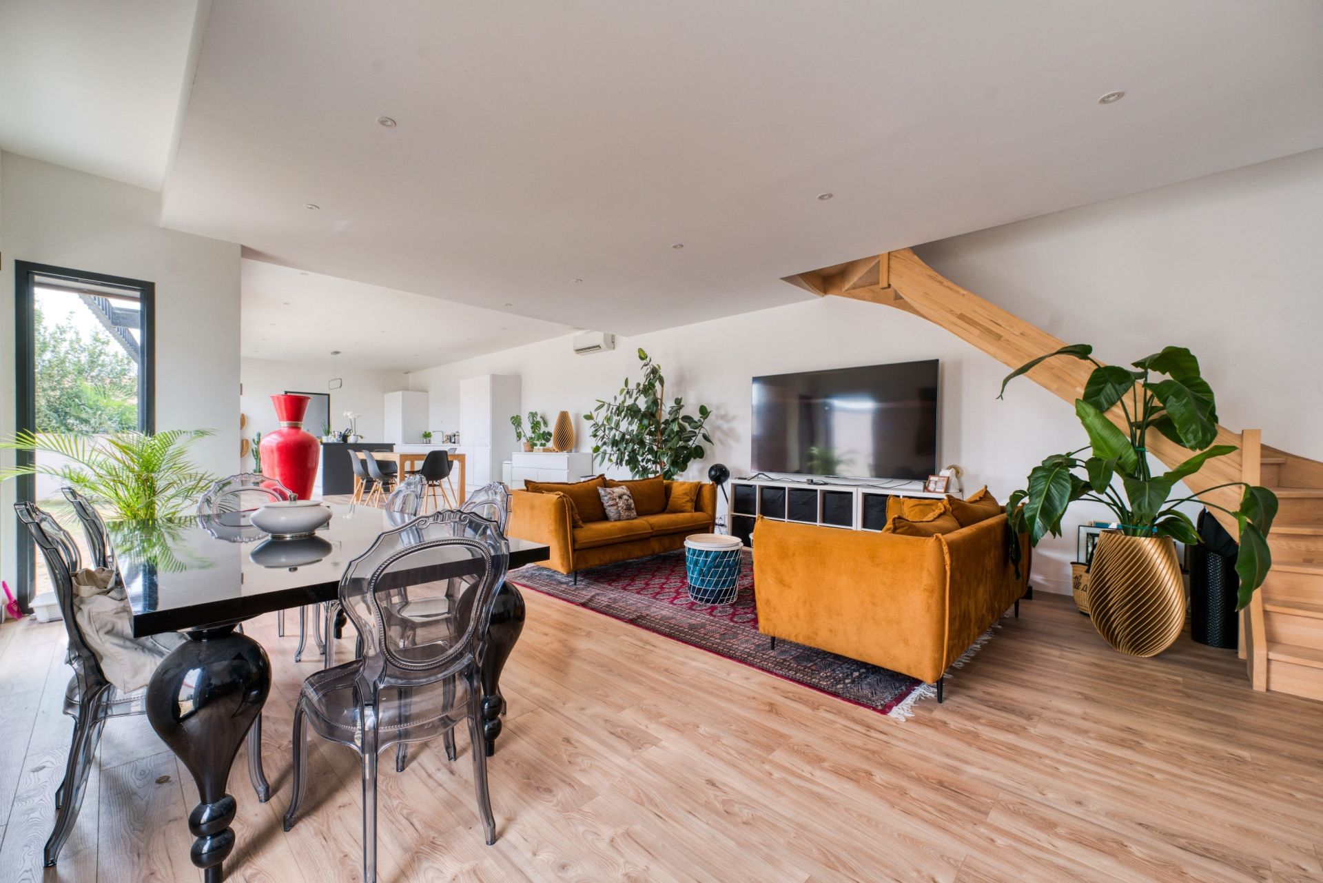 luxury house 5 Rooms for sale on CHATELAILLON PLAGE (17340)
