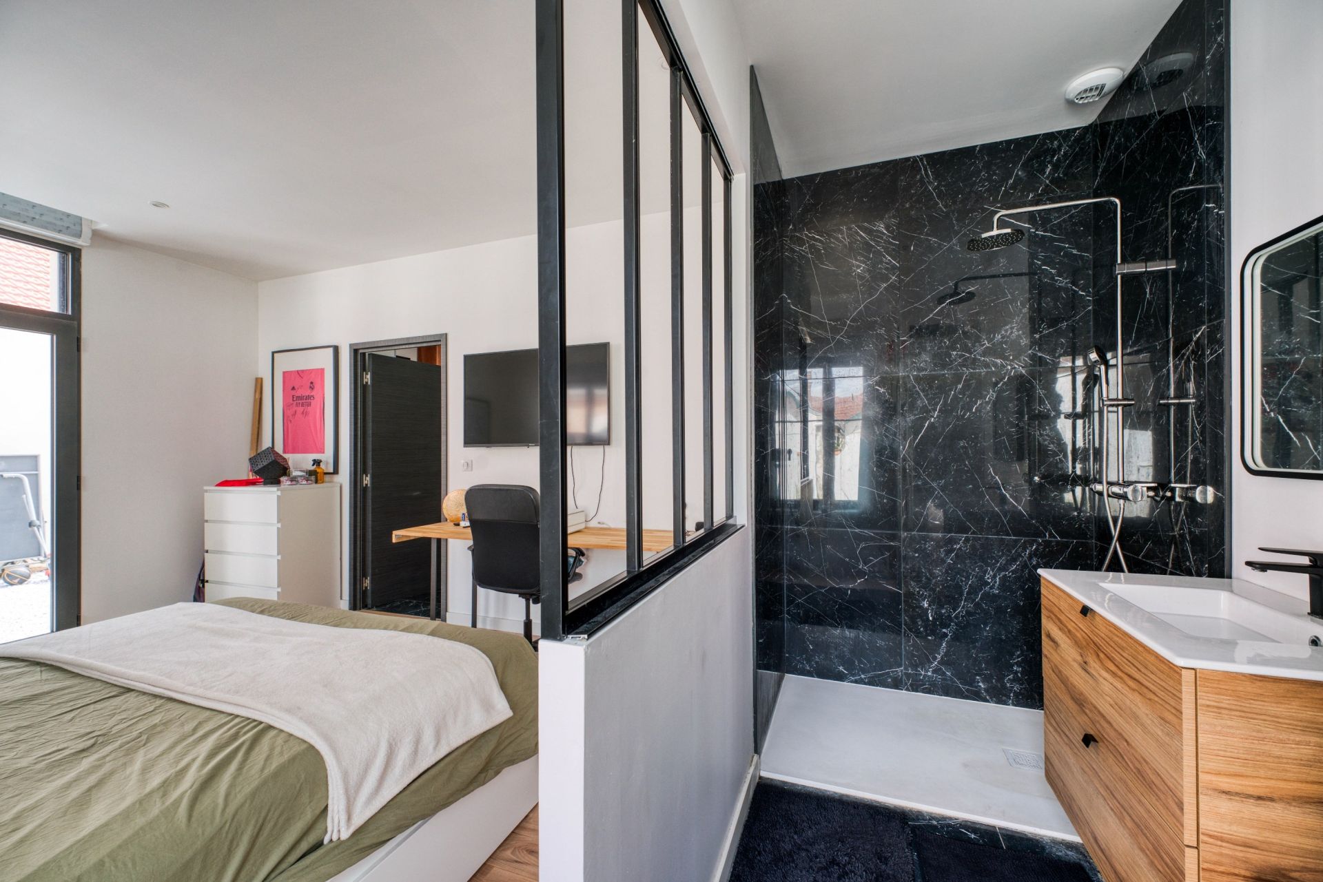 luxury house 5 Rooms for sale on CHATELAILLON PLAGE (17340)