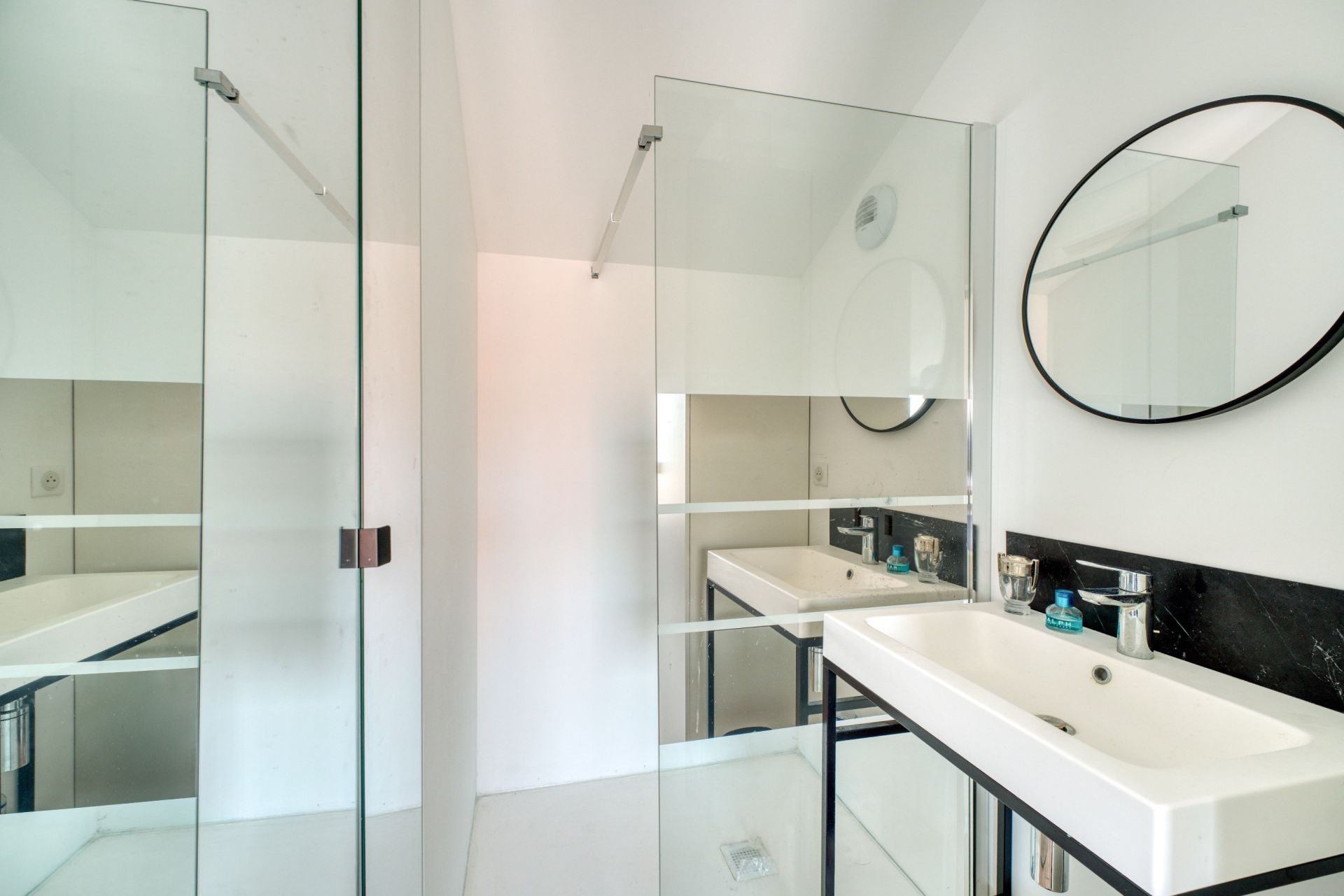 luxury house 5 Rooms for sale on CHATELAILLON PLAGE (17340)