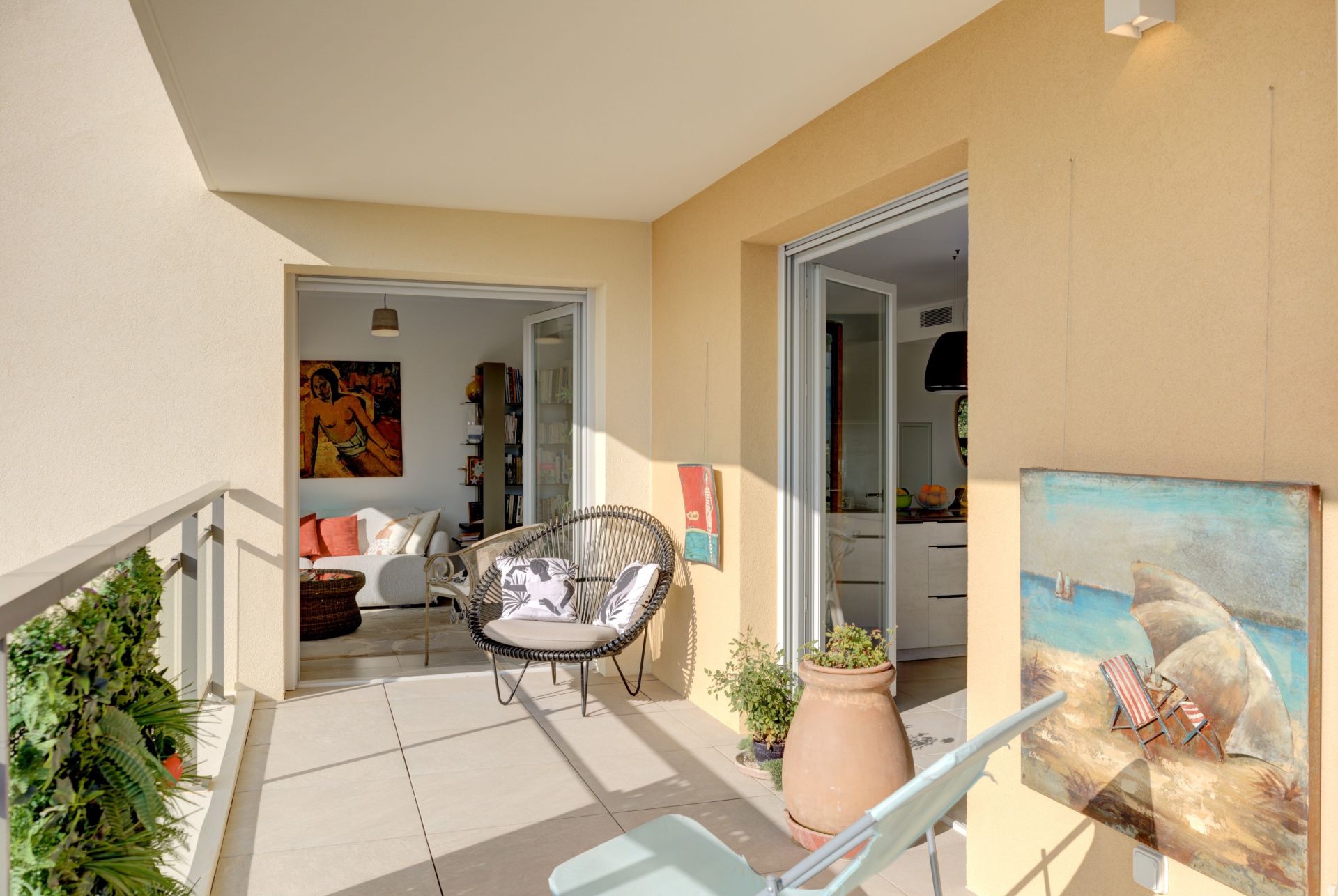 luxury apartment 3 Rooms for sale on ANTIBES (06600)