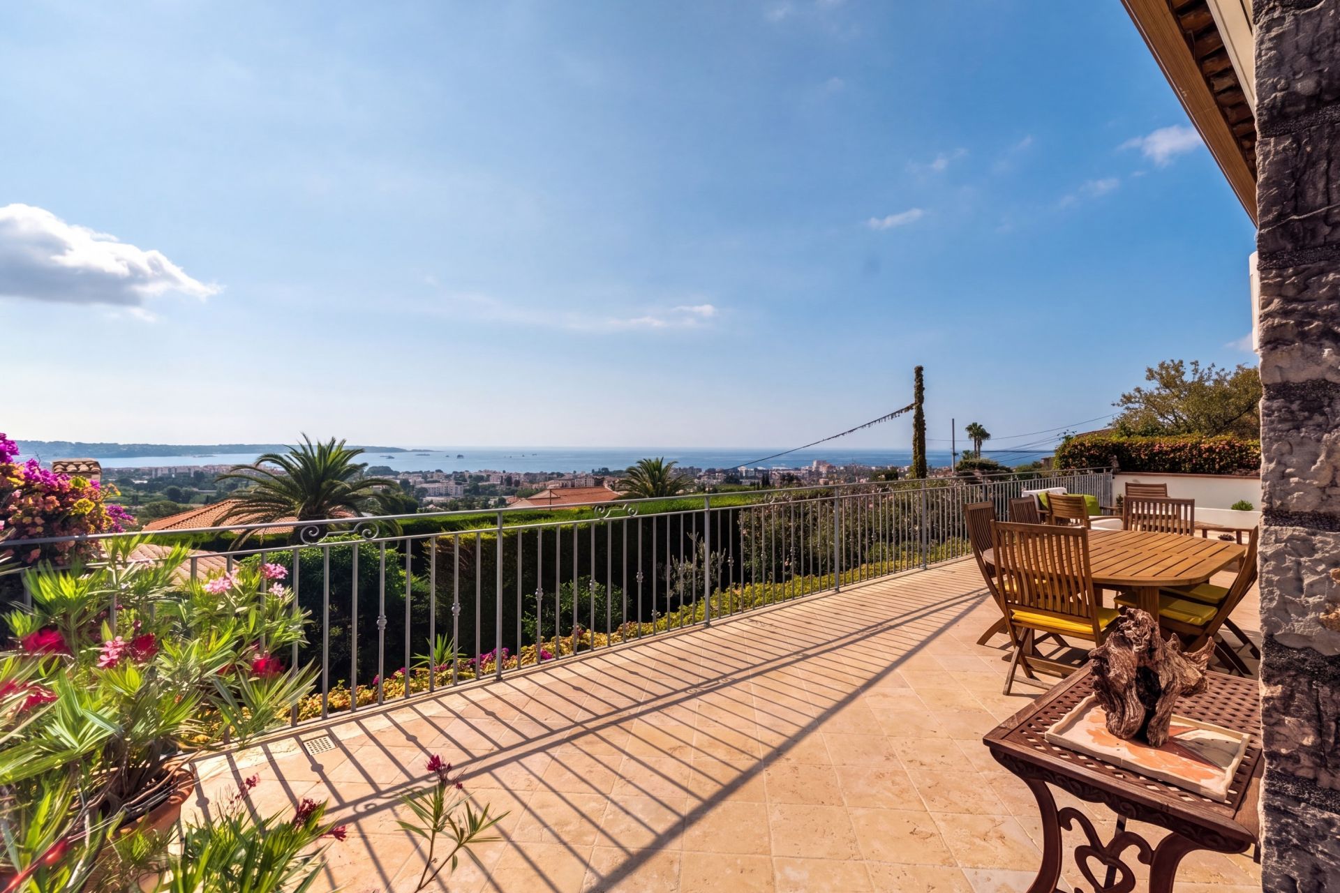 bastide 8 Pièces en vente sur LE GOLFE JUAN (06220)