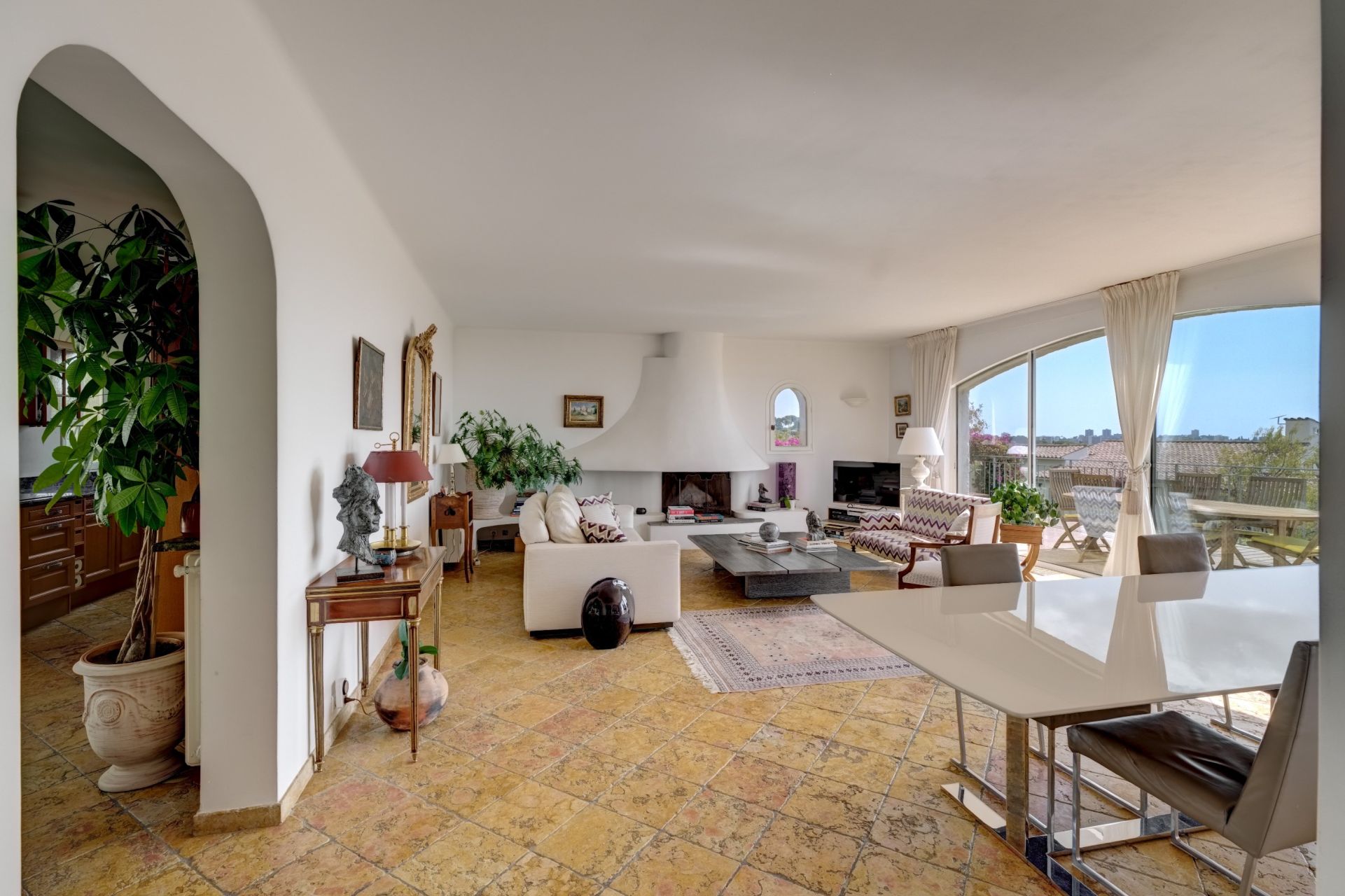 bastide 8 Pièces en vente sur LE GOLFE JUAN (06220)
