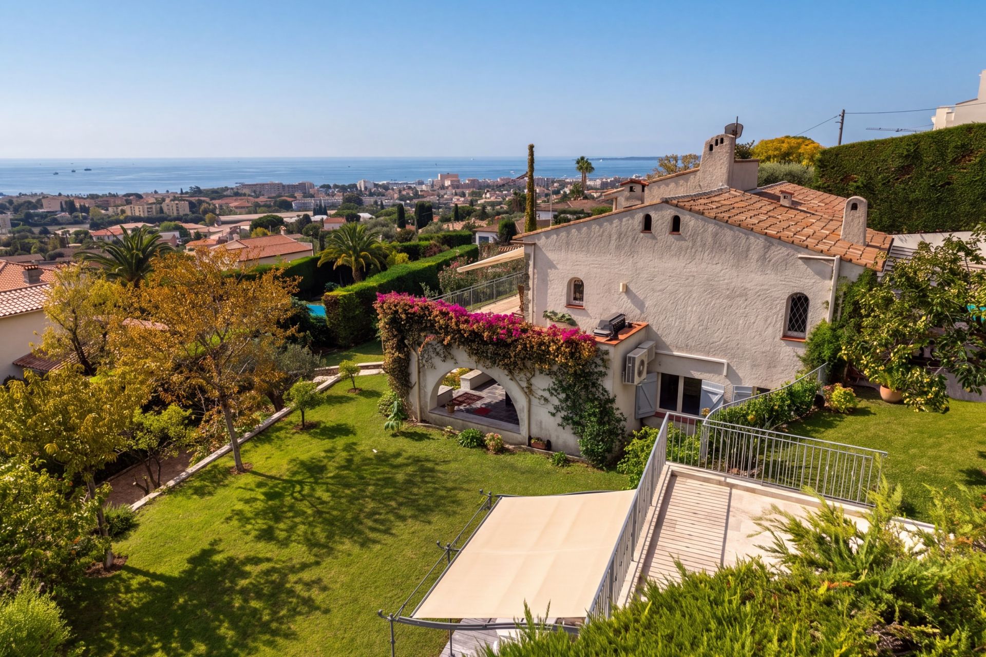 bastide 8 Pièces en vente sur LE GOLFE JUAN (06220)