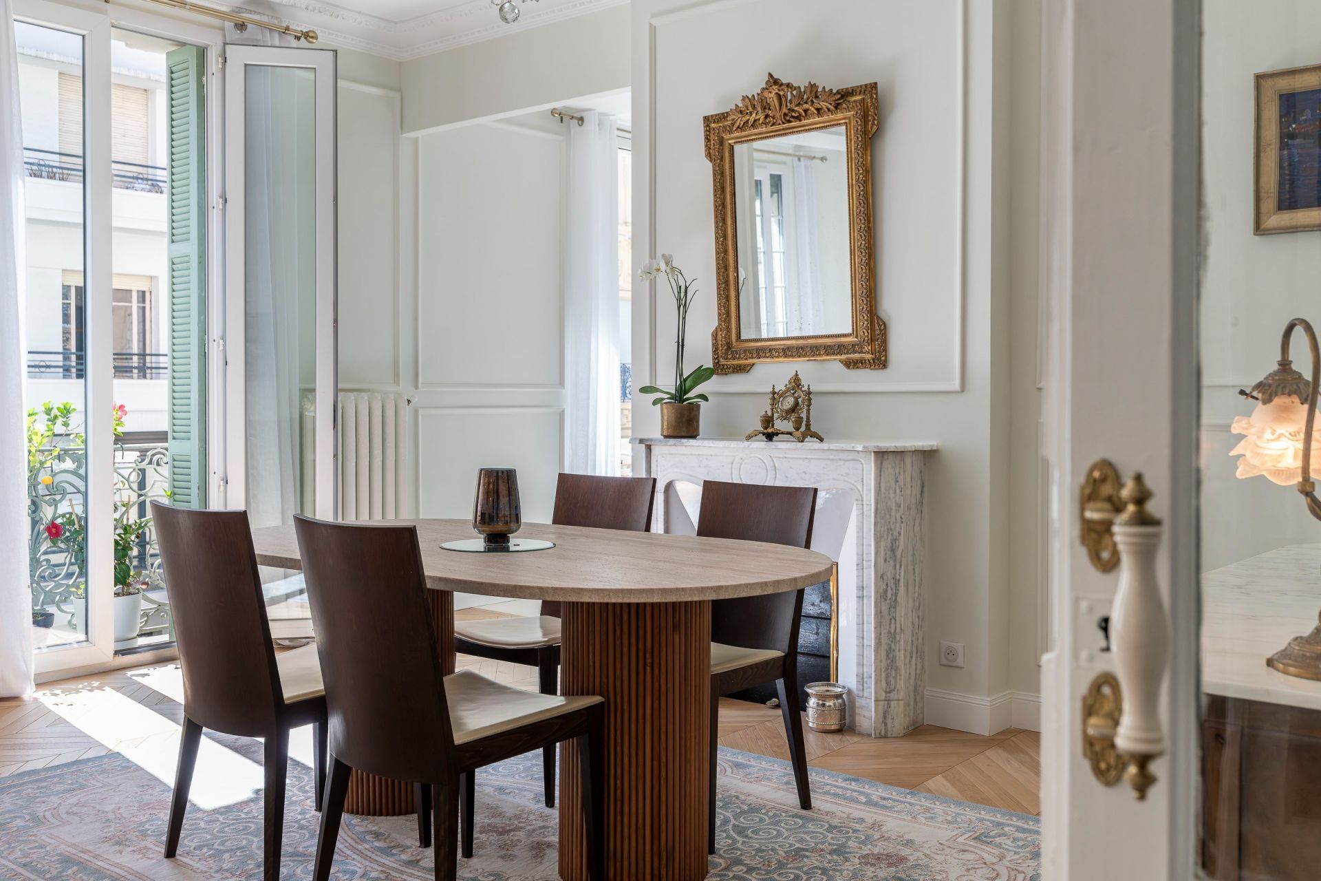 luxury apartment 4 Rooms for sale on NICE (06000)