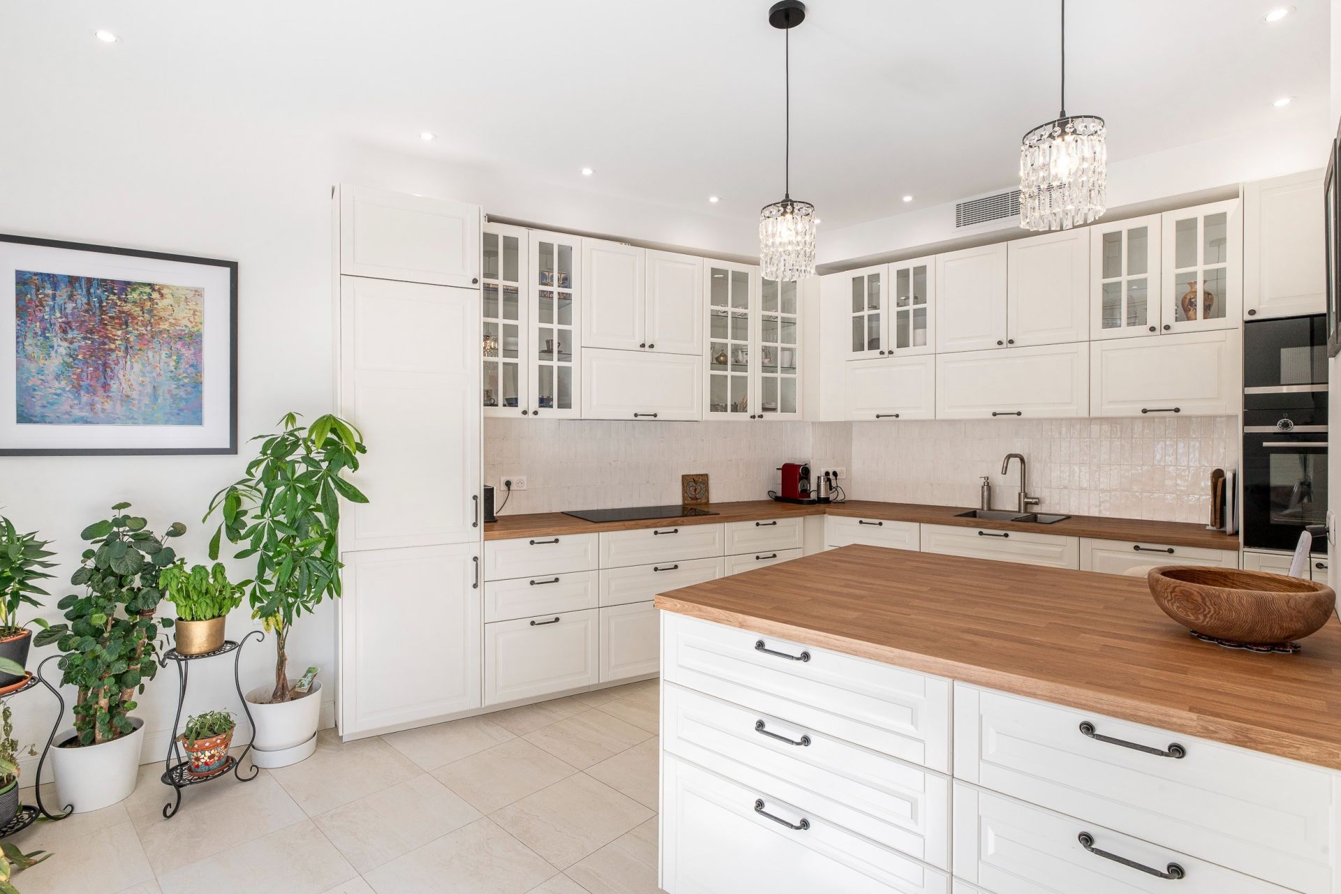 luxury apartment 4 Rooms for sale on NICE (06000)