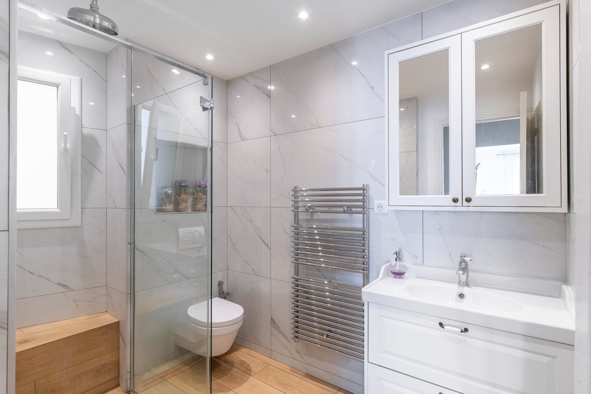 luxury apartment 4 Rooms for sale on NICE (06000)