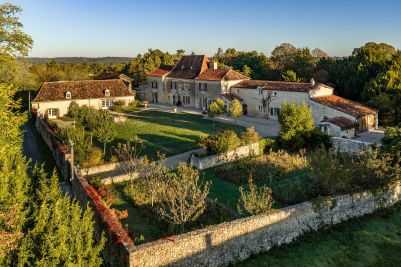 Vente Maison de luxe Bergerac 15&nbsp;Pièces 750&nbsp;m²