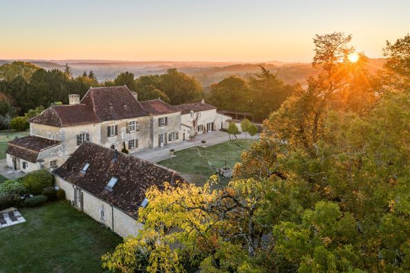 Vente Maison de luxe Bergerac 15&nbsp;Pièces 750&nbsp;m²