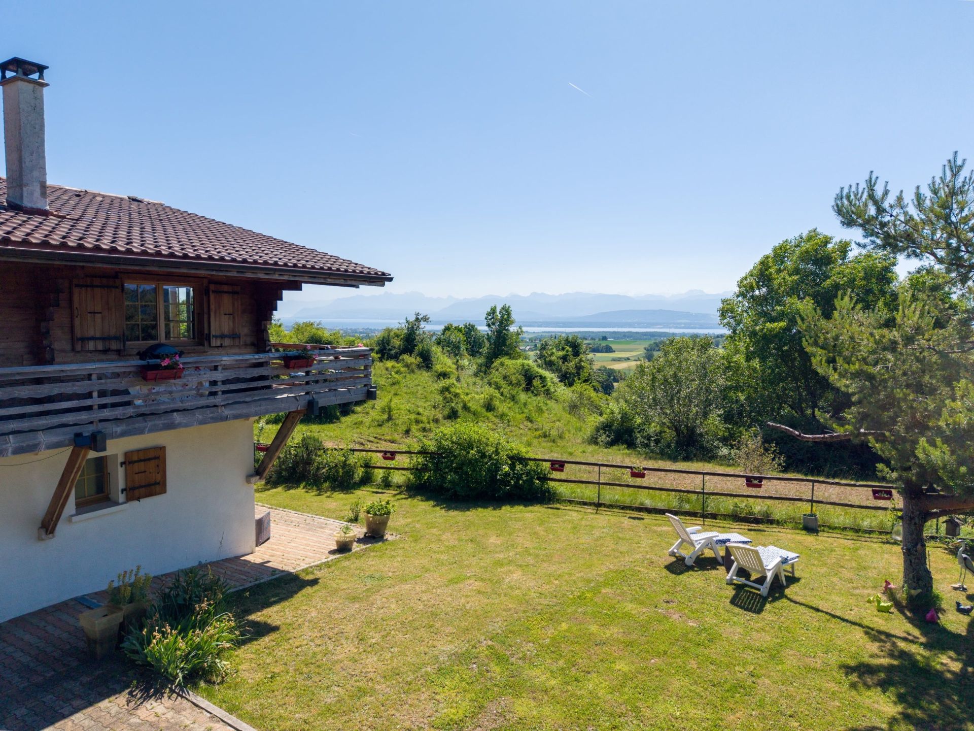 luxury house 4 Rooms for sale on DIVONNE LES BAINS (01220)