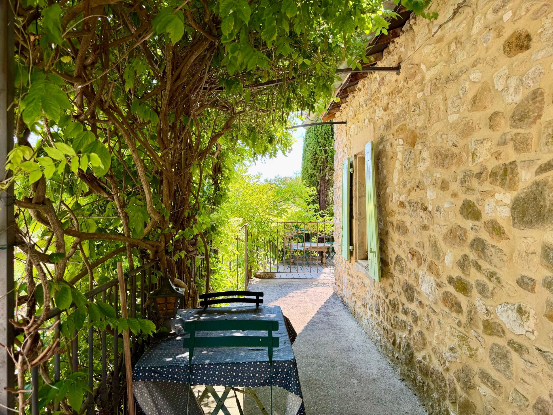 propriété de luxe 27 Pièces en vente sur SABRAN (30200)