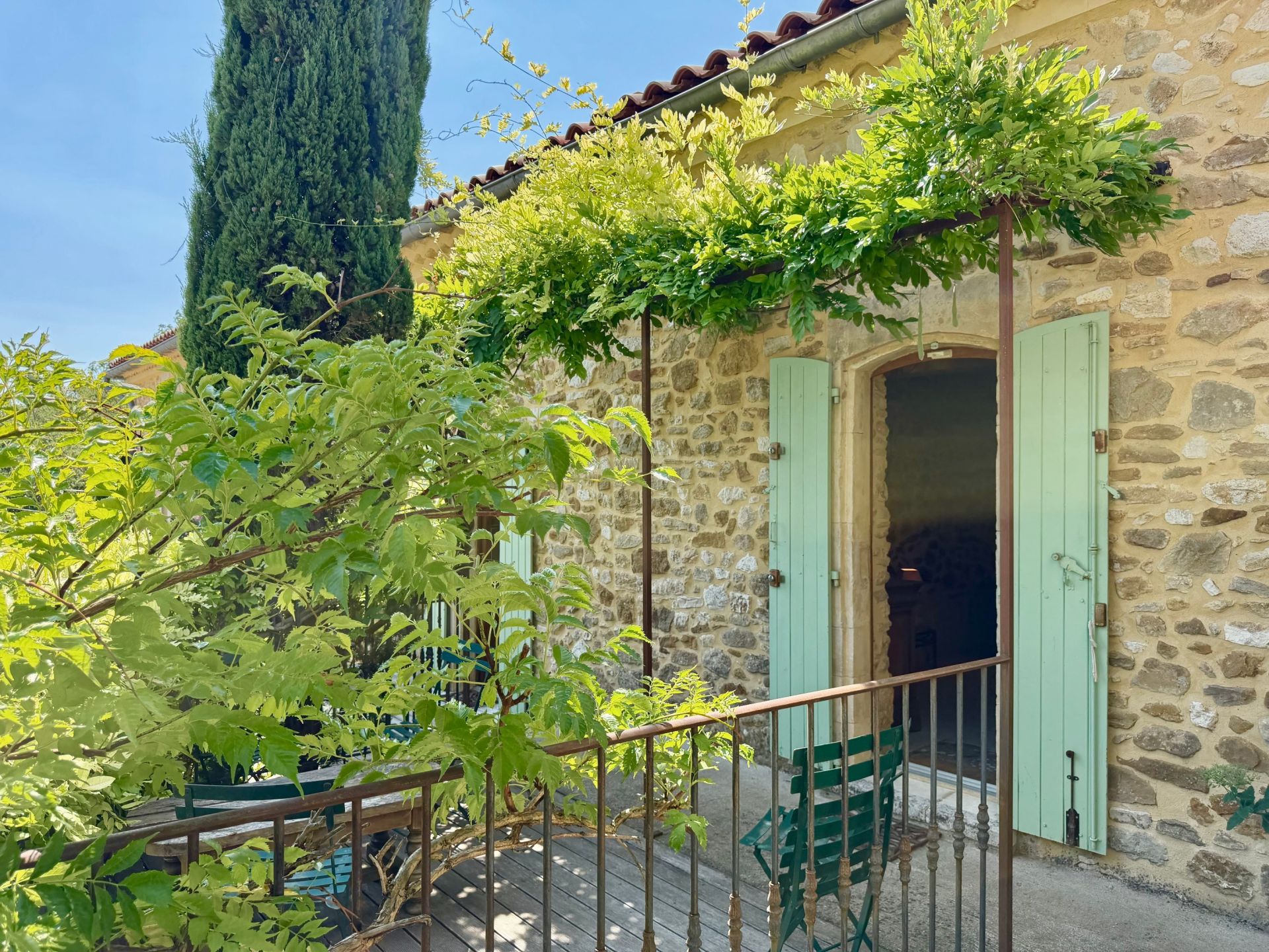 propriété de luxe 27 Pièces en vente sur SABRAN (30200)