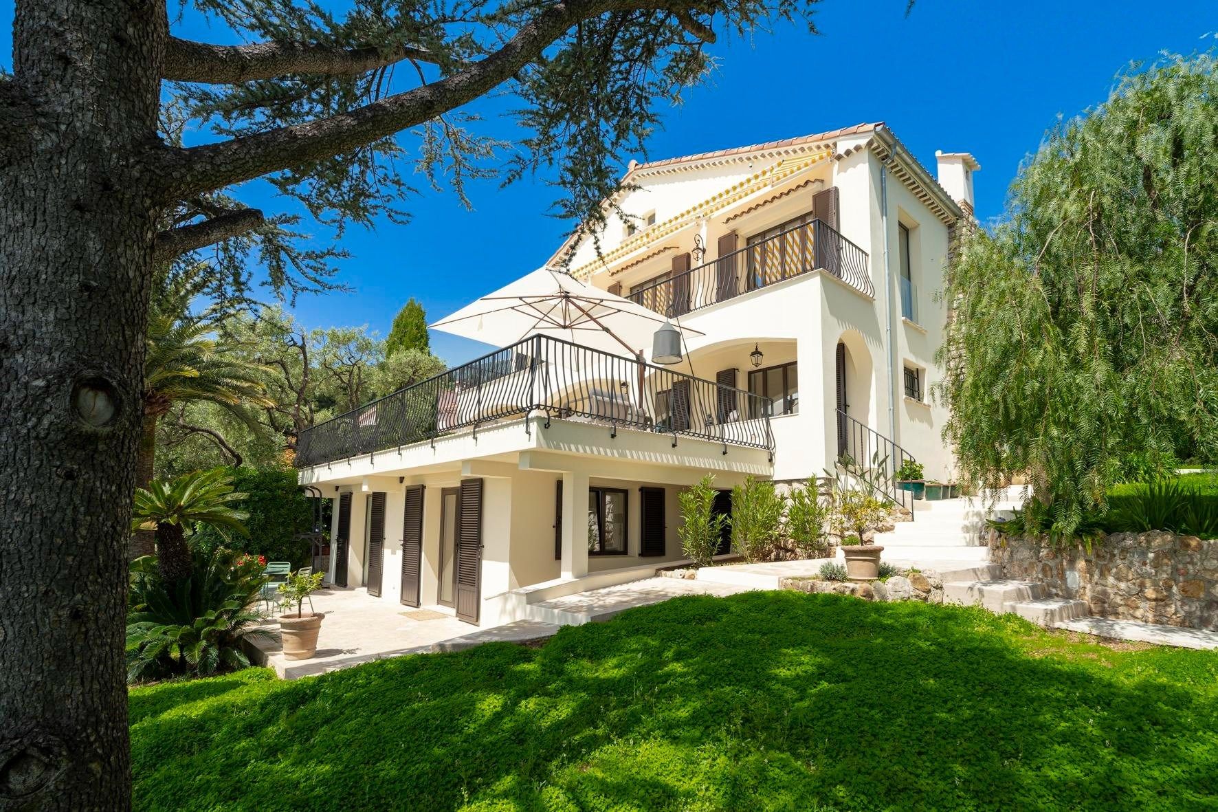 villa de luxe 7 Pièces en vente sur ROQUEBRUNE CAP MARTIN (06190)