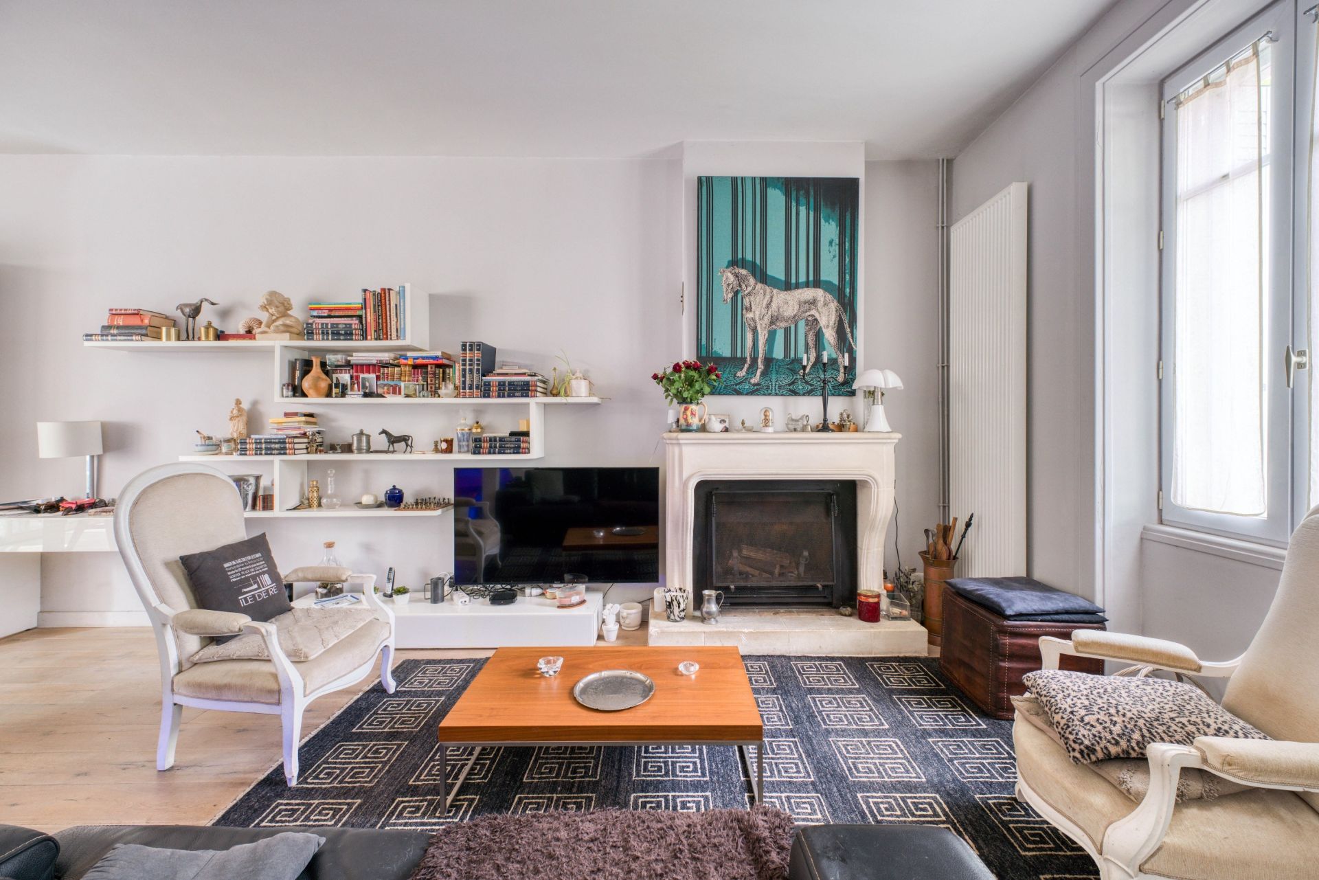 luxury house 5 Rooms for sale on LA ROCHELLE (17000)