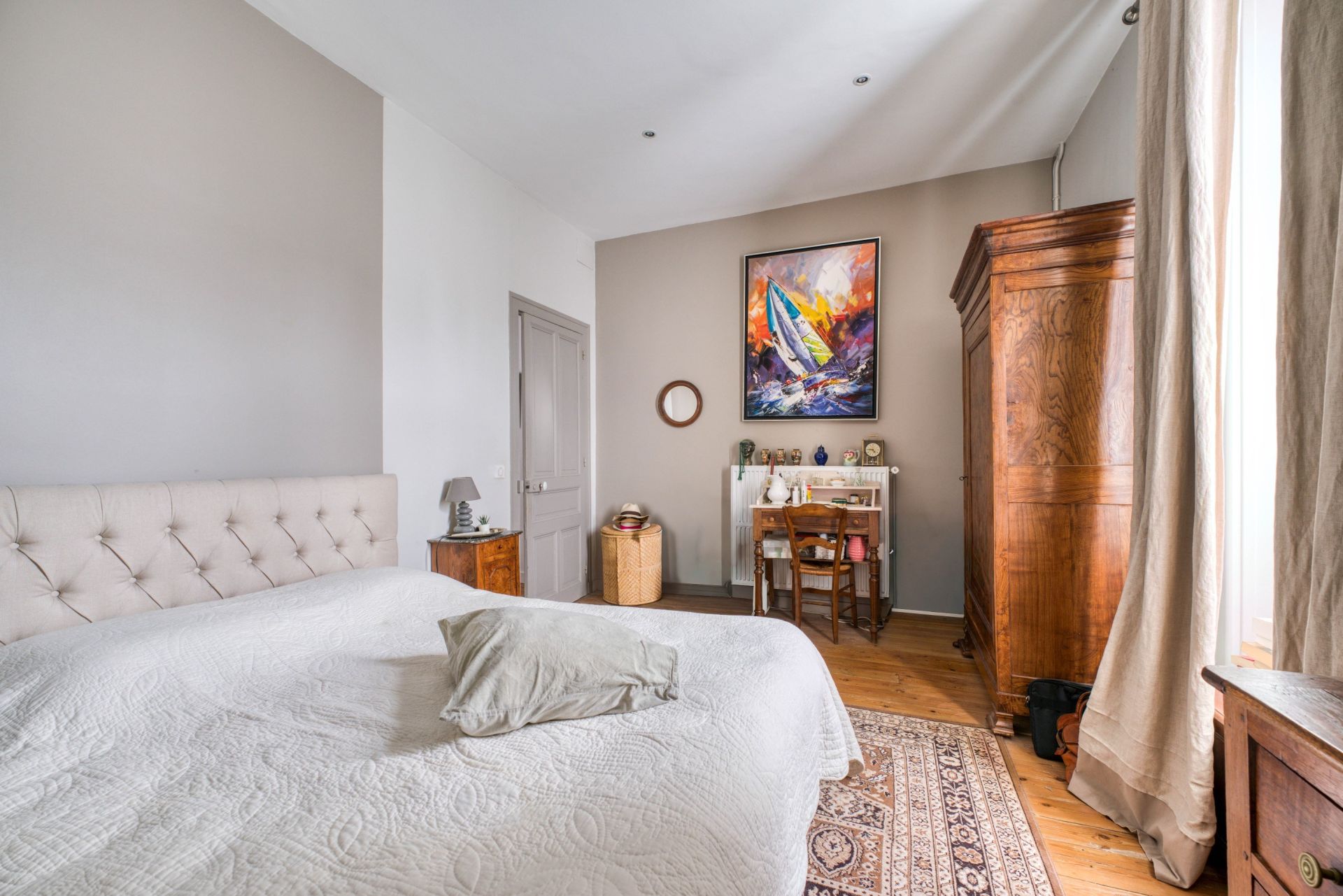 luxury house 5 Rooms for sale on LA ROCHELLE (17000)