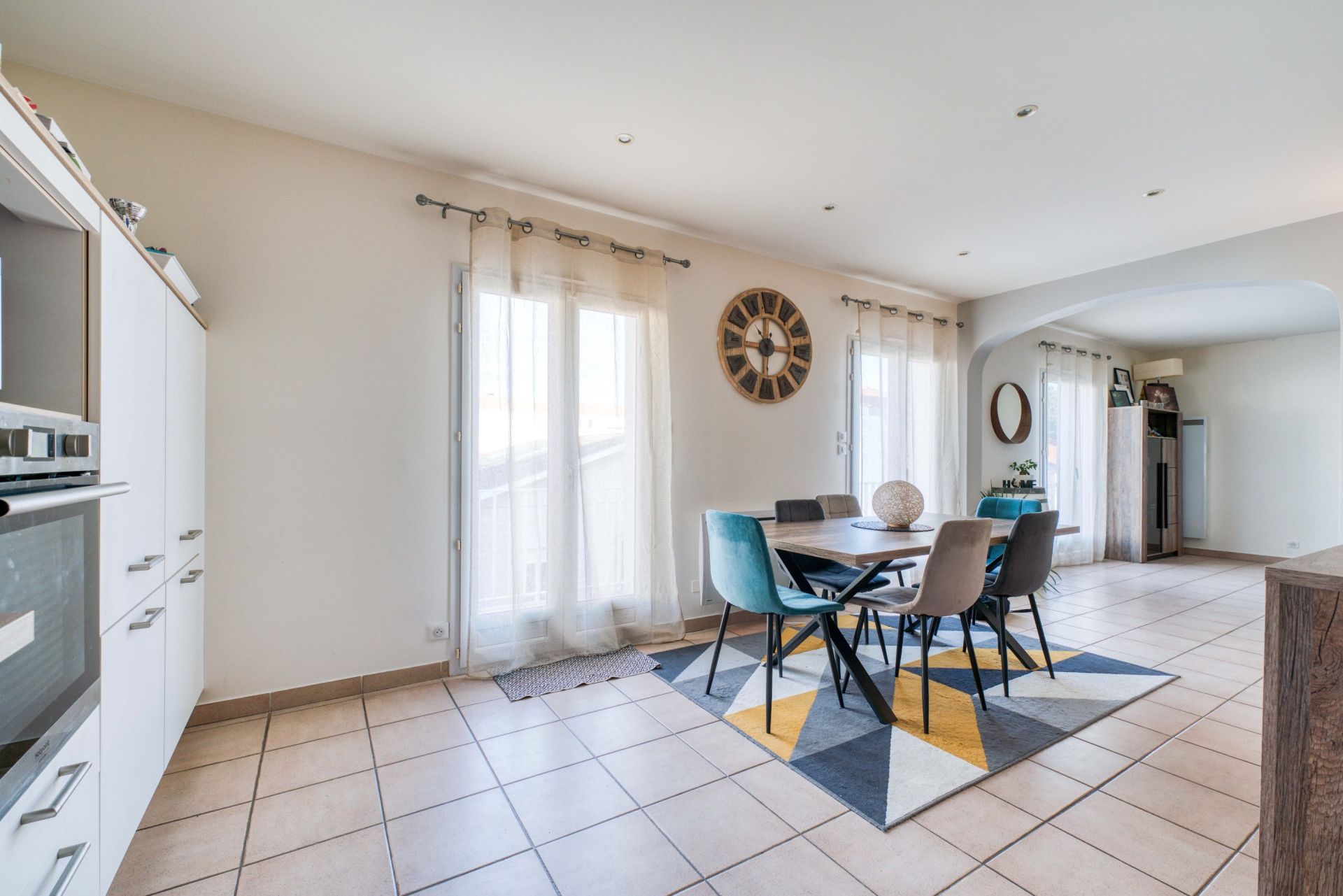 luxury apartment 5 Rooms for sale on ROYAN (17200)